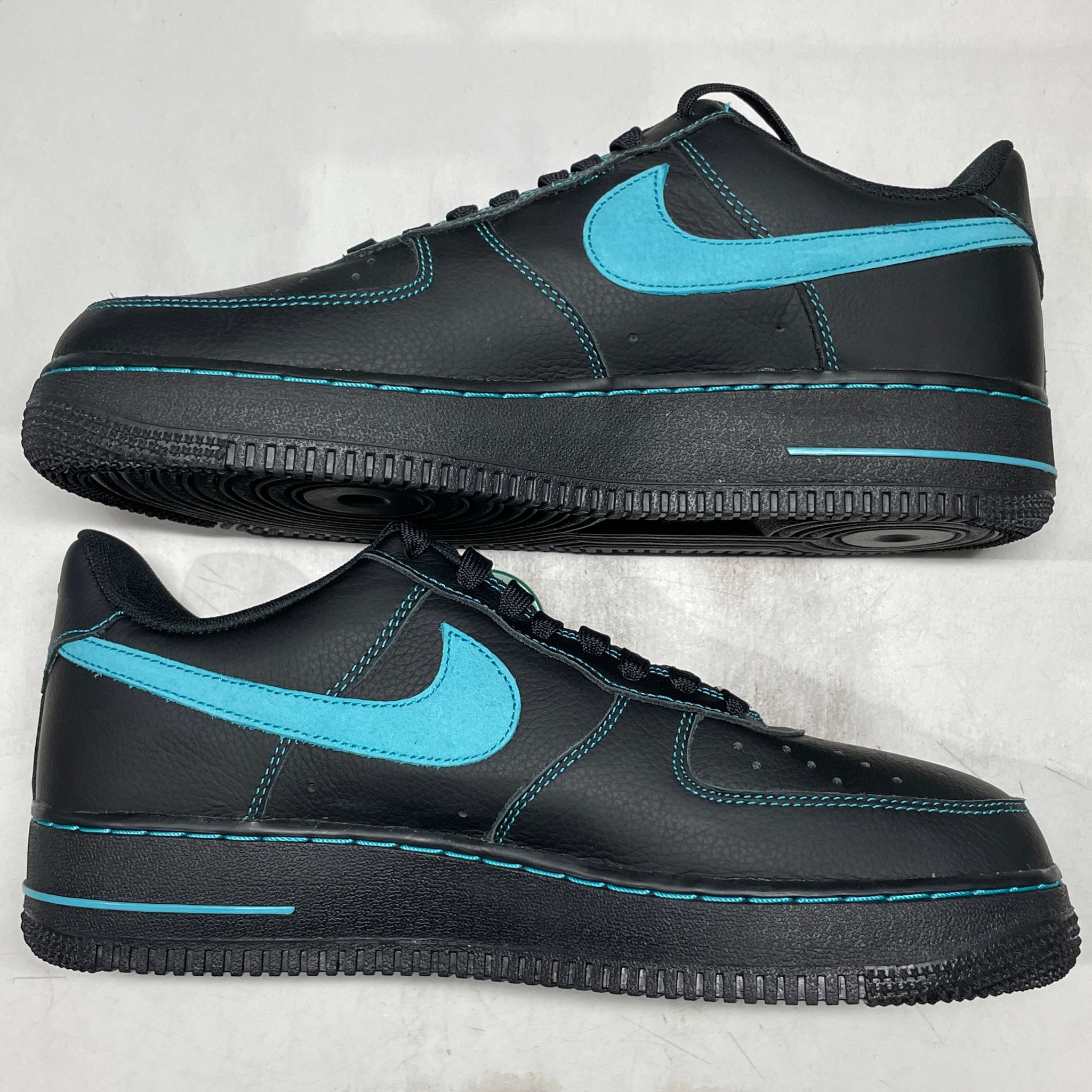 Nike Air Force 1 Low "Black Tiffany"