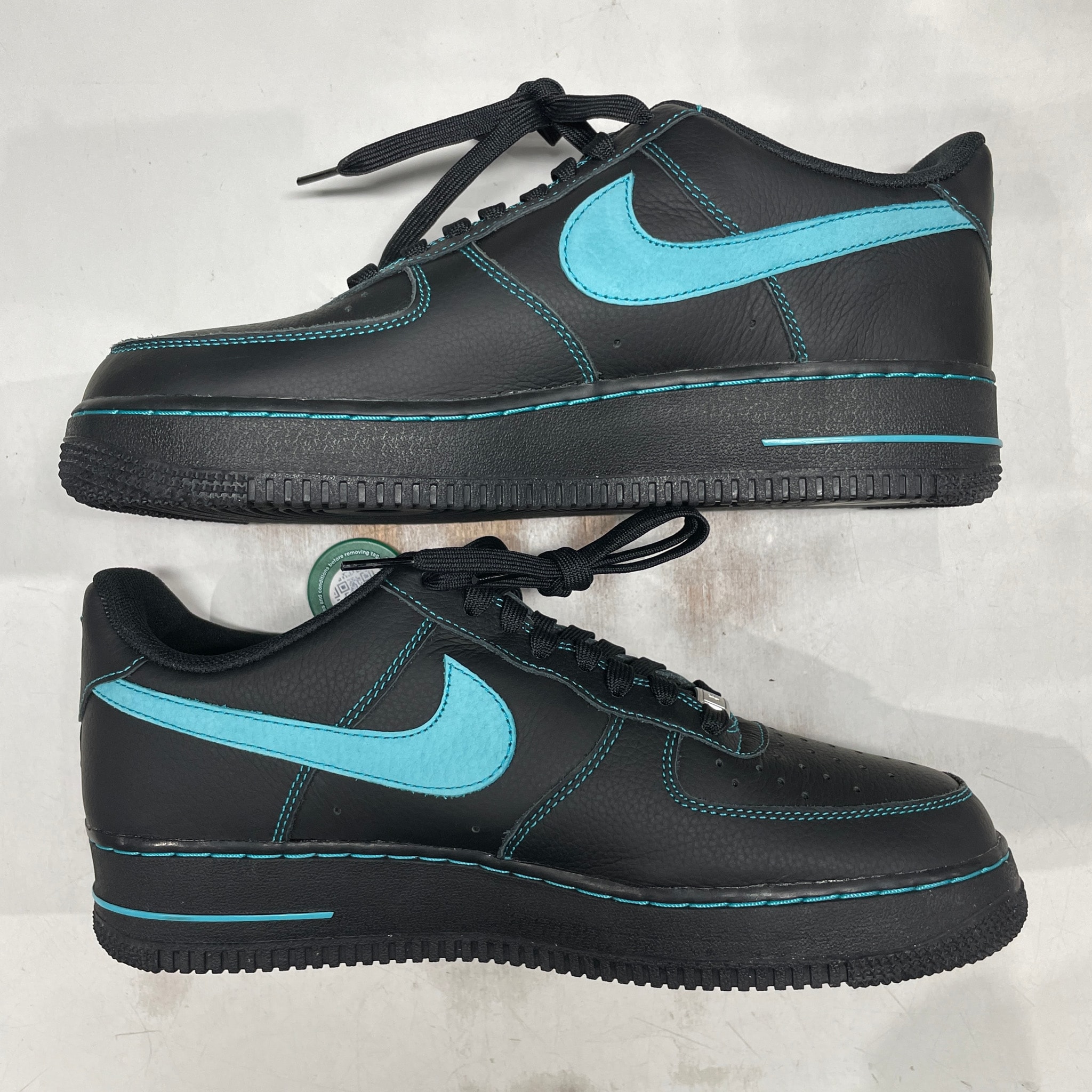 Nike Air Force 1 Low "Black Tiffany"