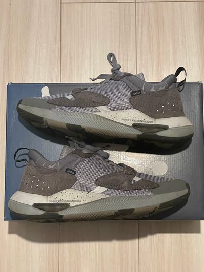 FRAGMENT × JORDAN AIR CADENCE PARTICLE GREY