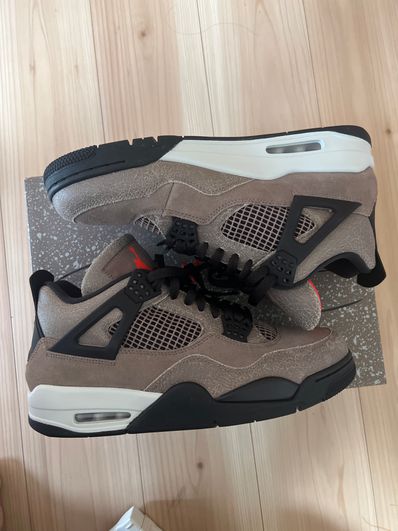 Nike Air Jordan 4 "Taupe Haze"