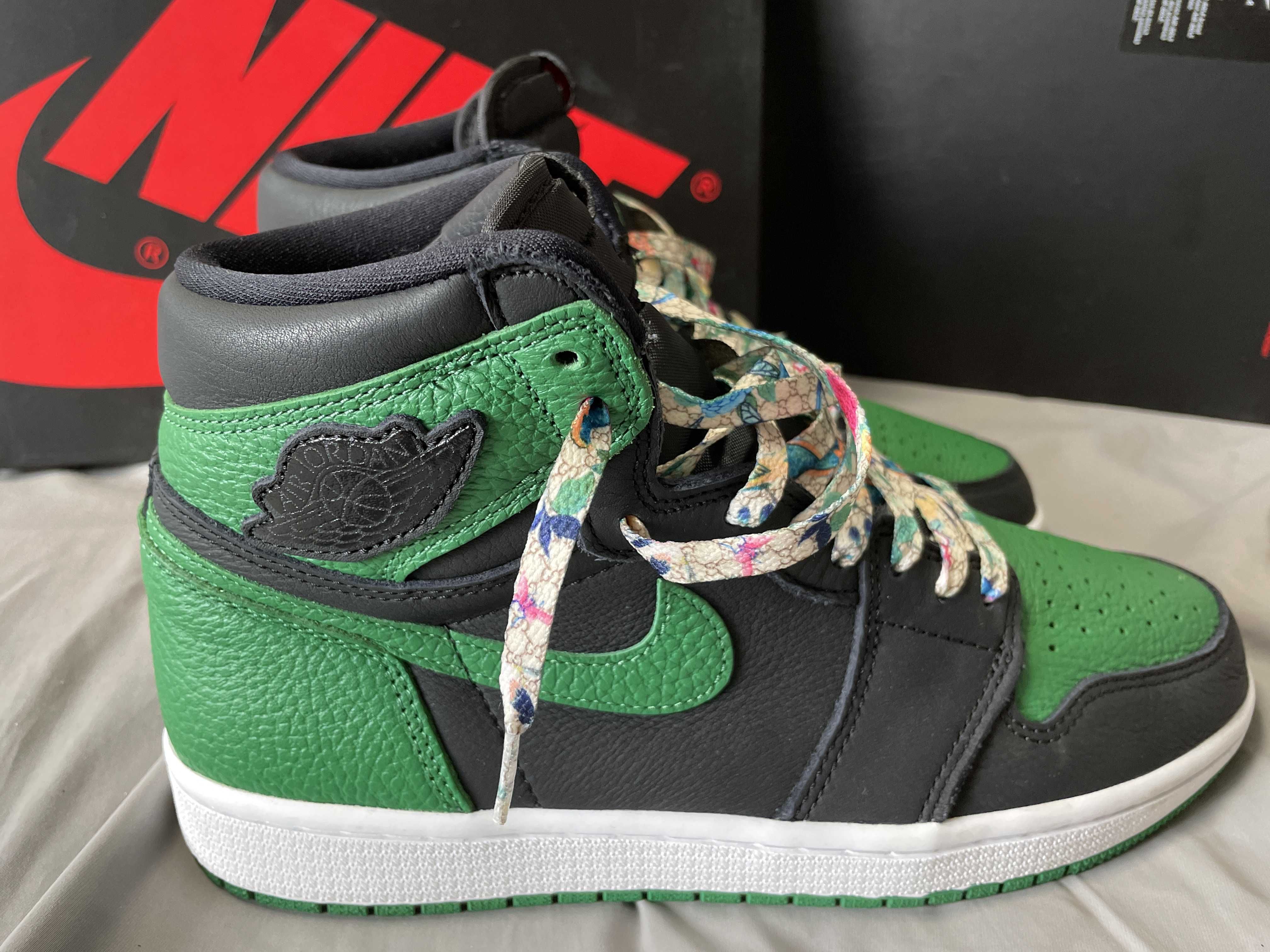 Nike Air Jordan 1 Retro High OG "Black/Pine Green" (2020)      
