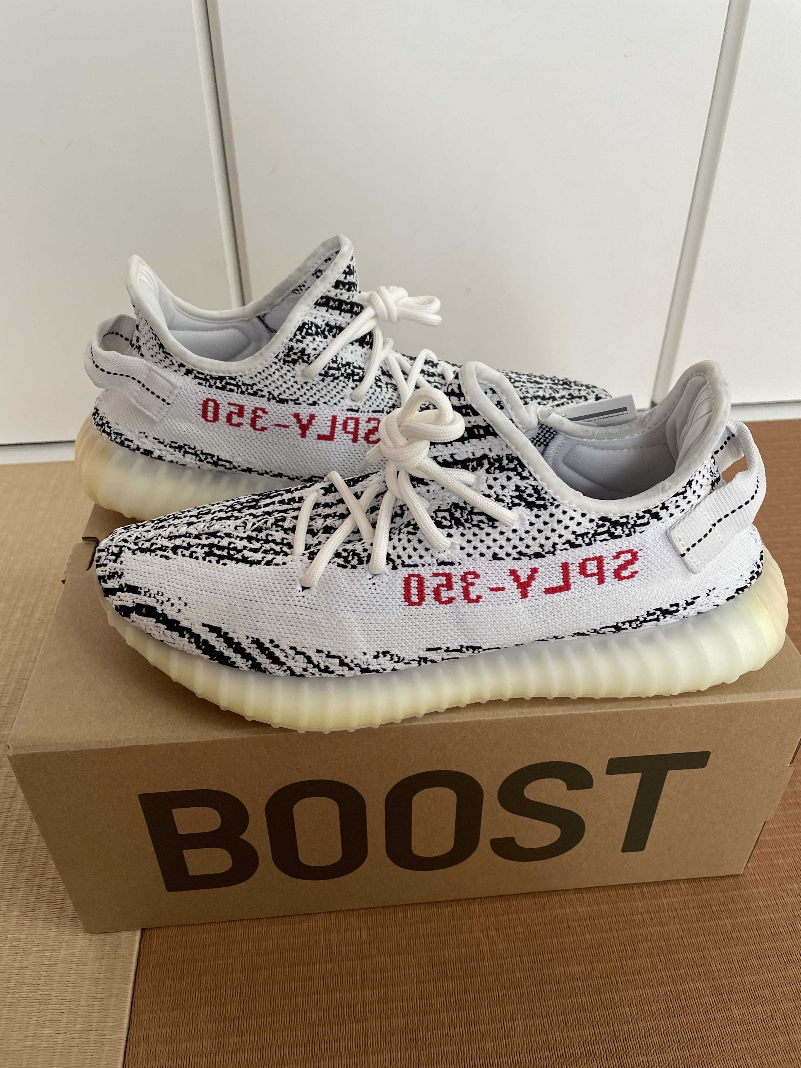 adidas YEEZY Boost 350 V2 "Zebra"