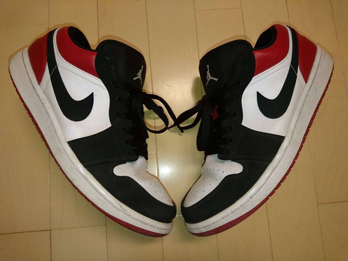 Nike Air Jordan 1 Low "Black Toe"