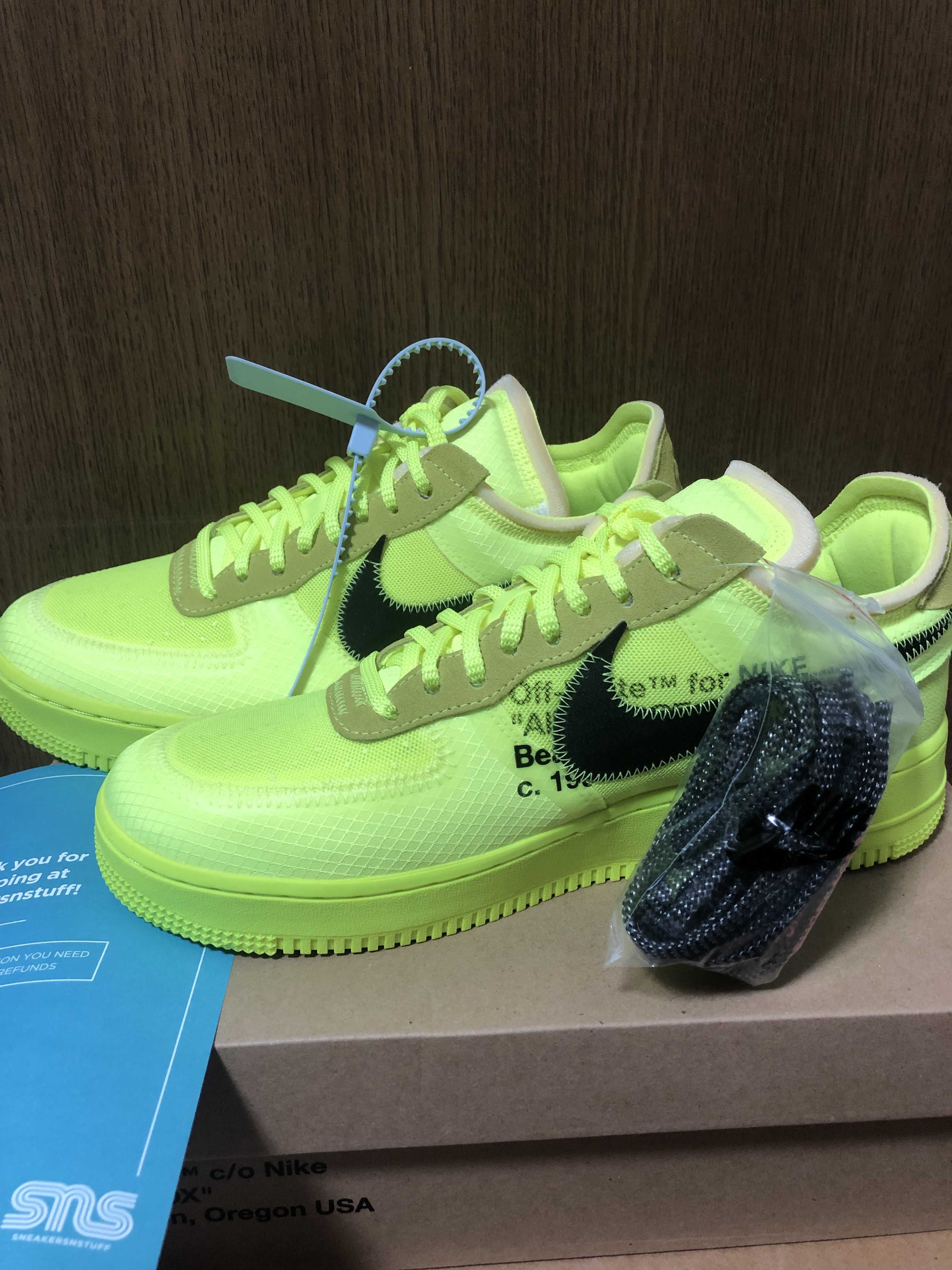 Off-White × Nike Air Force 1 Low "Volt"