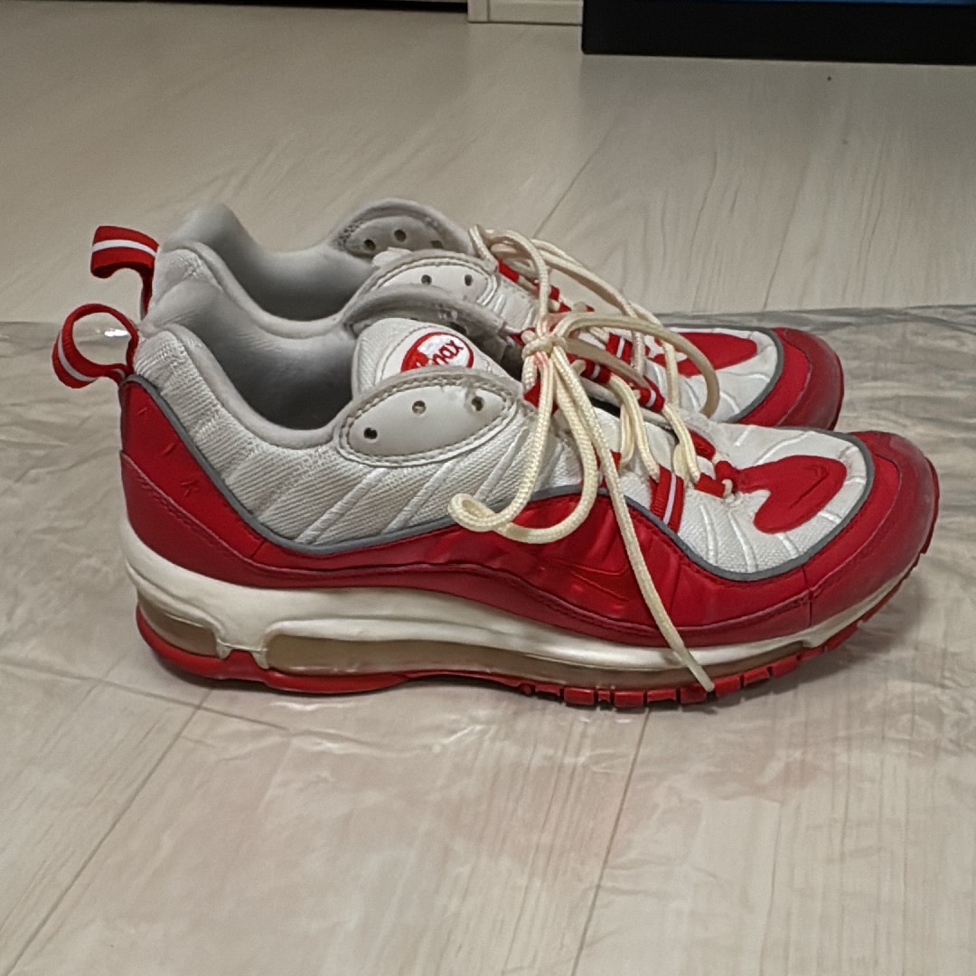 ナイキ エアマックス98 "ユニバーシティ レッド ホワイト"