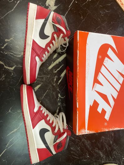 Nike Air Jordan 1 High OG "Lost & Found/Chicago"