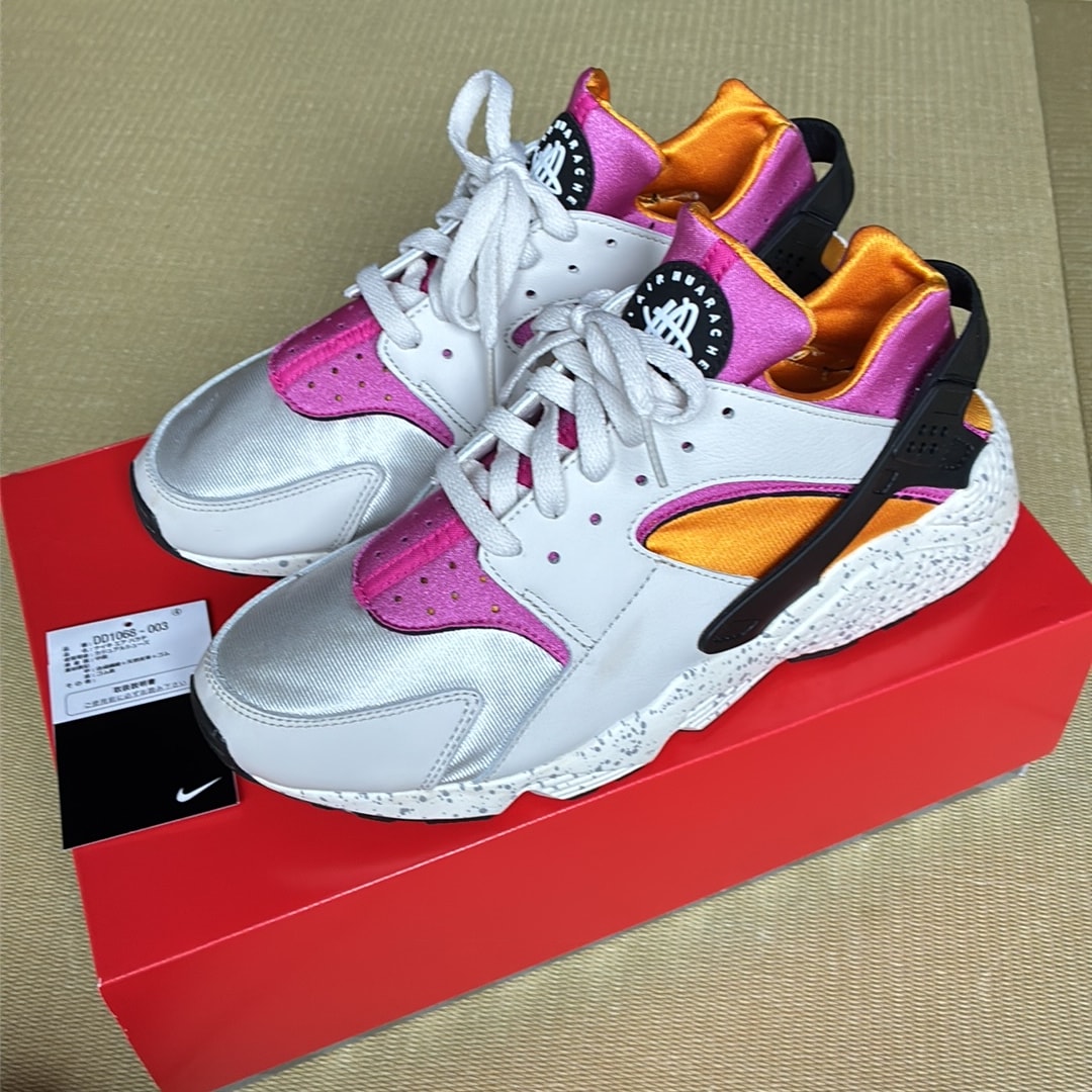 Nike Air Huarache "University Gold and Pink"