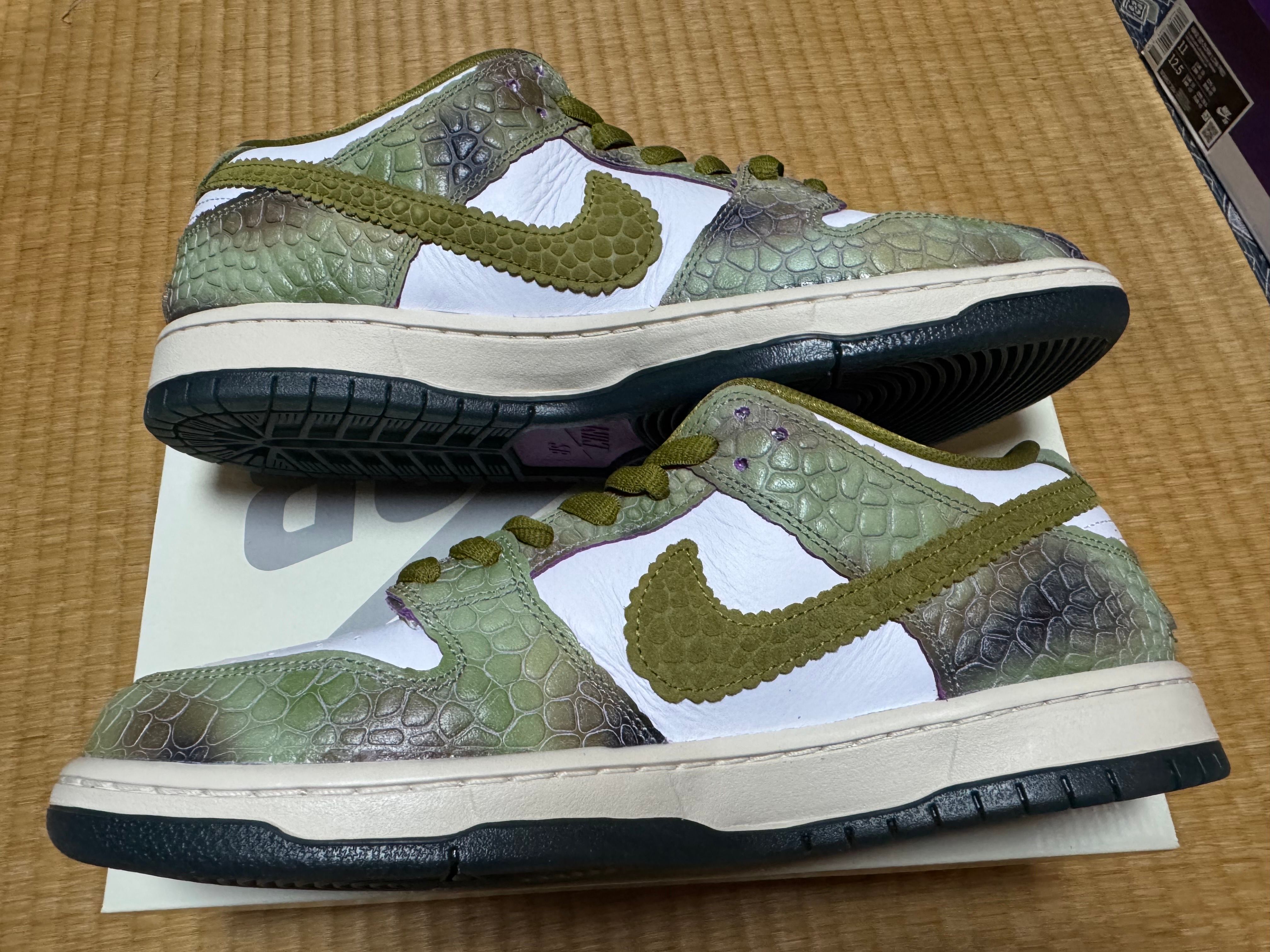 Alexis Sablone × Nike SB Dunk Low Pro "White and Pacific Moss"