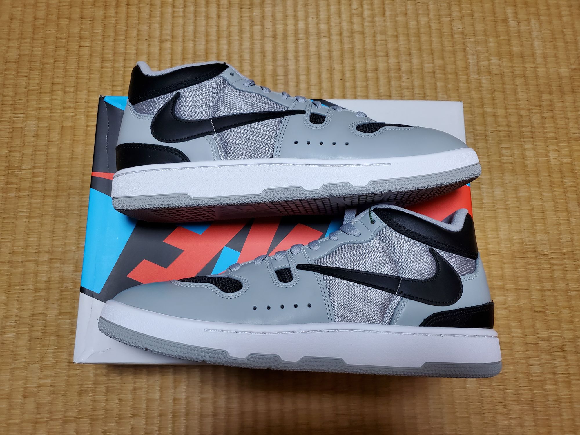 Travis Scott Cactus Jack × Nike Attack (Mac Attack) "Light Smoke Grey"