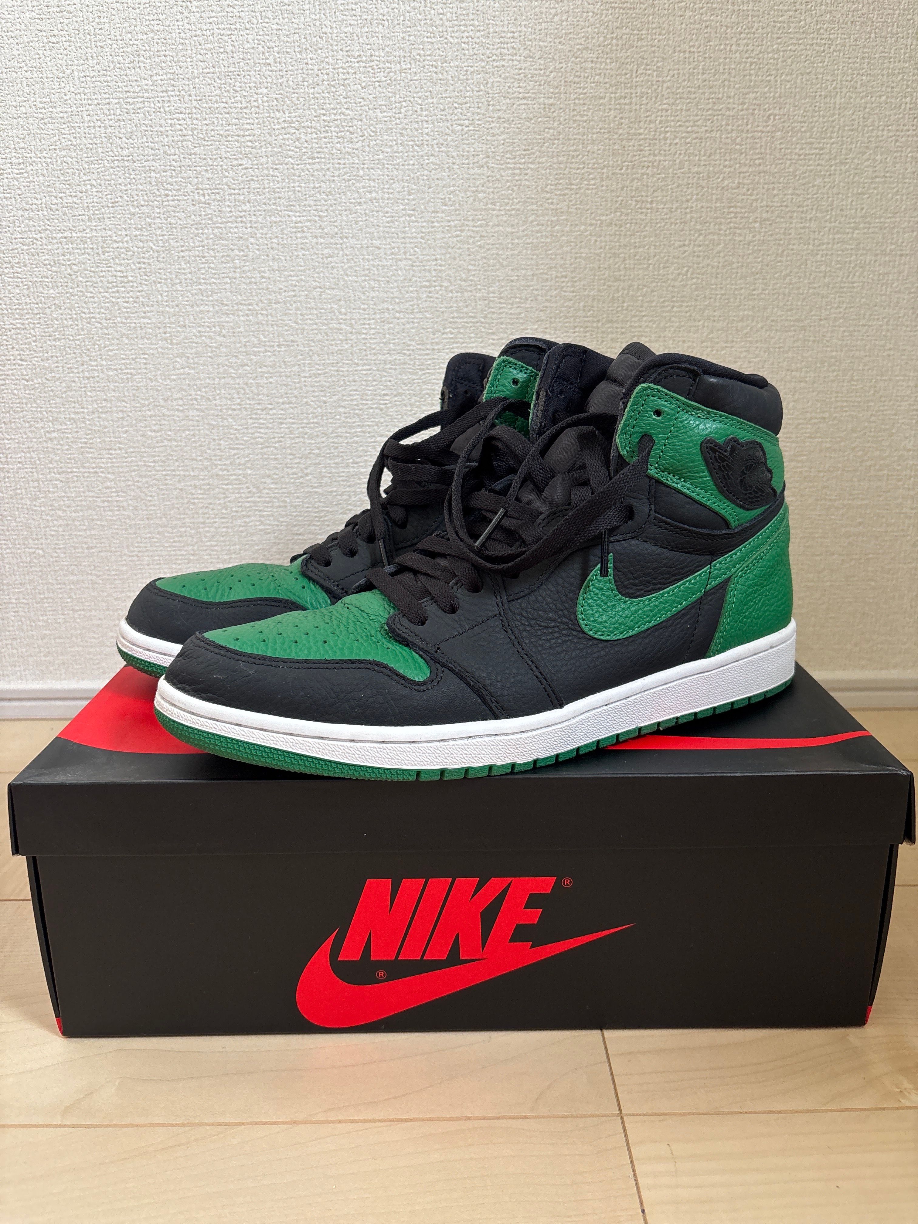 Nike Air Jordan 1 Retro High OG "Black/Pine Green" (2020)