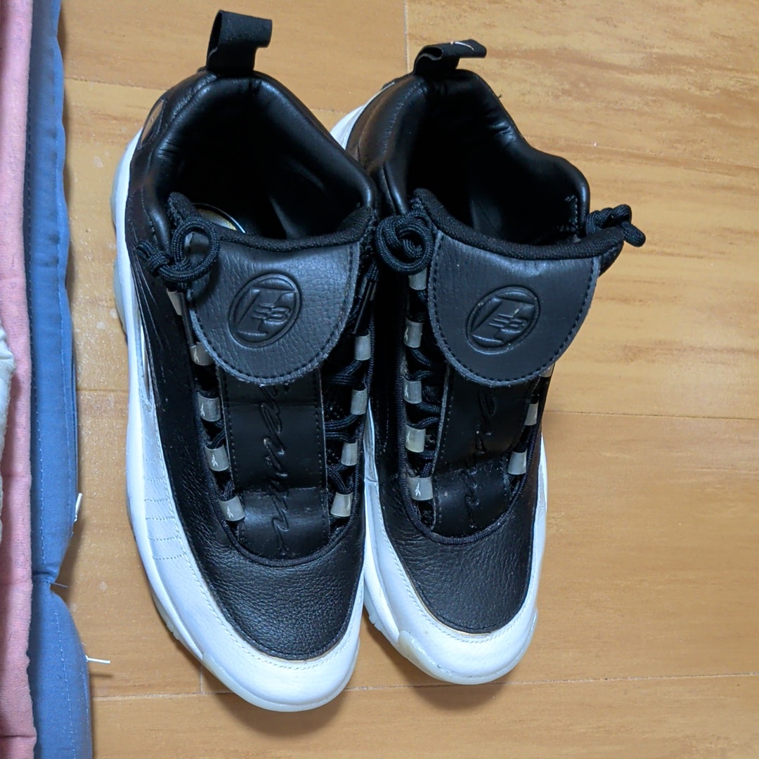REEBOK IVERSON LEGACY "BLACK/WHITE"