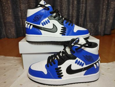 Nike Women's Air Jordan 1 Mid "Sister Hood"