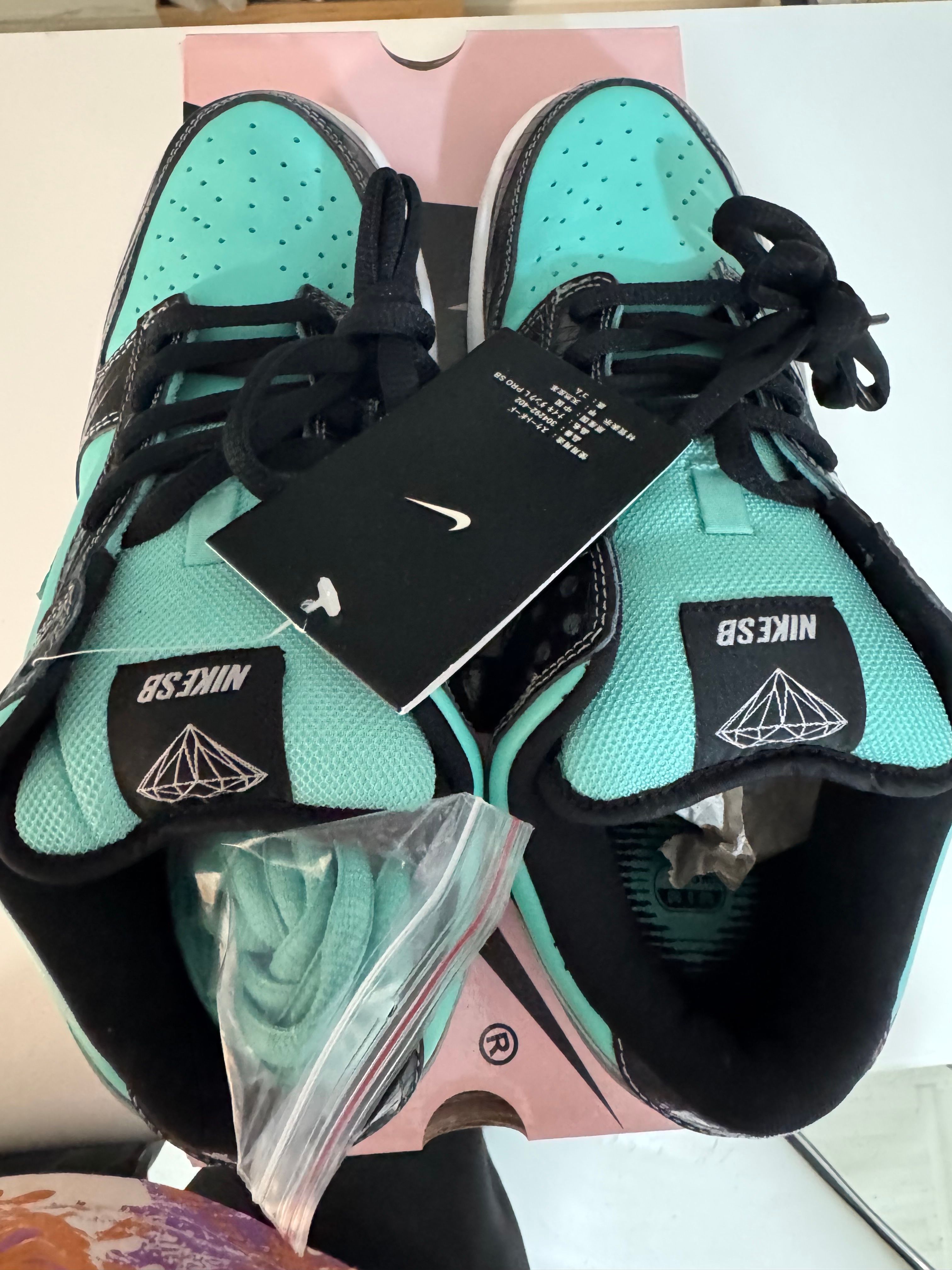 Nike SB Dunk Low Diamond Suppil Co. "Tiffany"