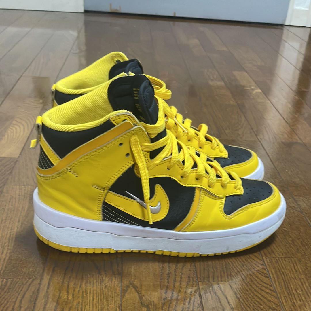 Nike Women's Dunk High UP "Gold/Black"