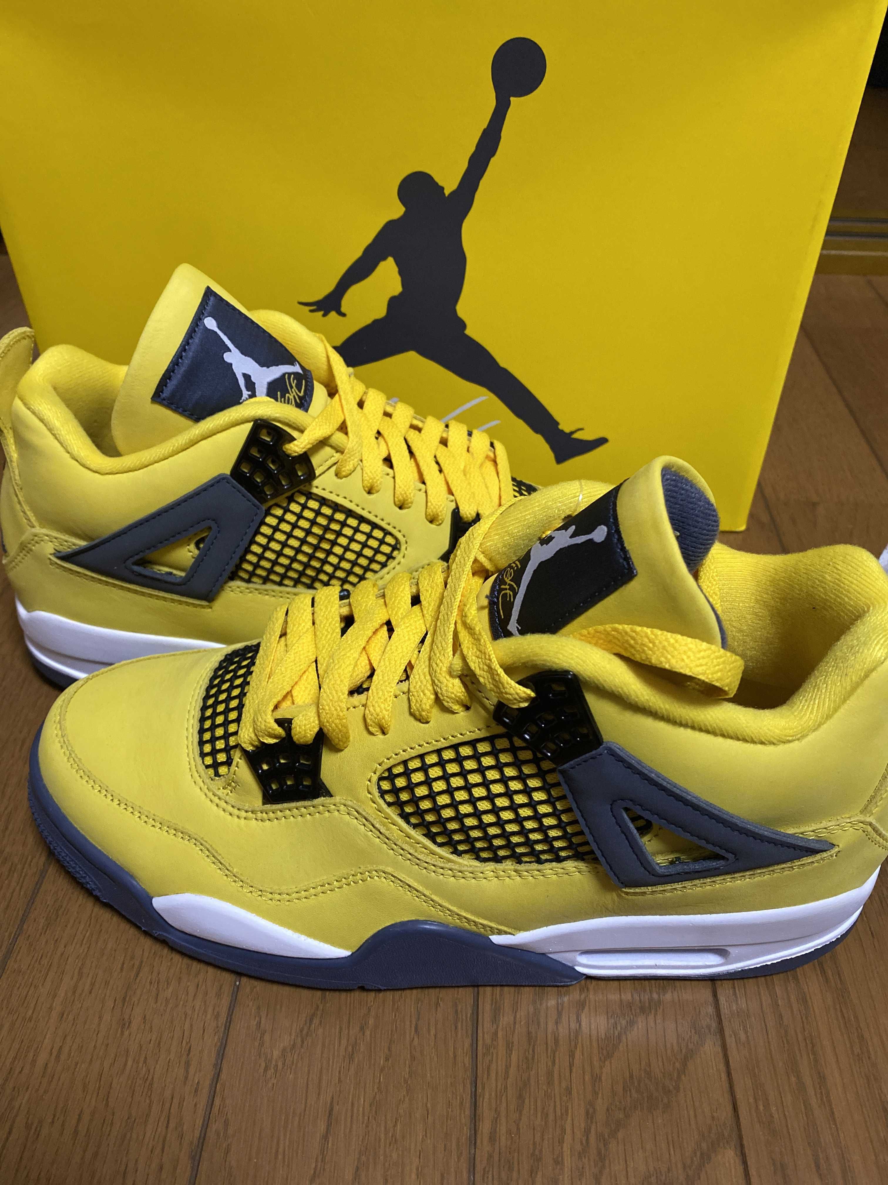 Nike Air Jordan 4 "Tour Yellow"