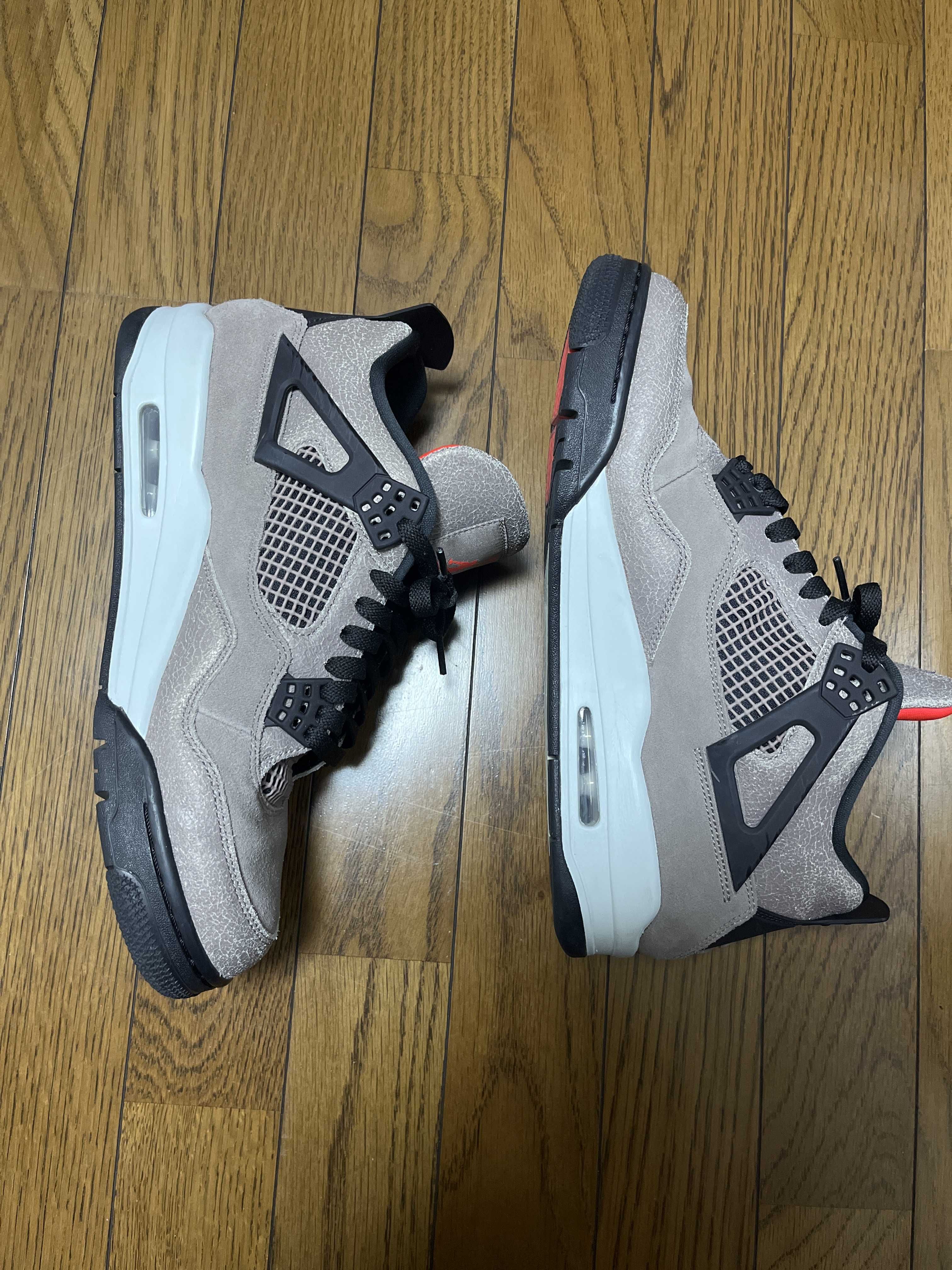Nike Air Jordan 4 "Taupe Haze"