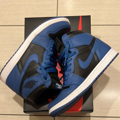 Nike Air Jordan 1 Retro High OG "Dark Marina Blue"