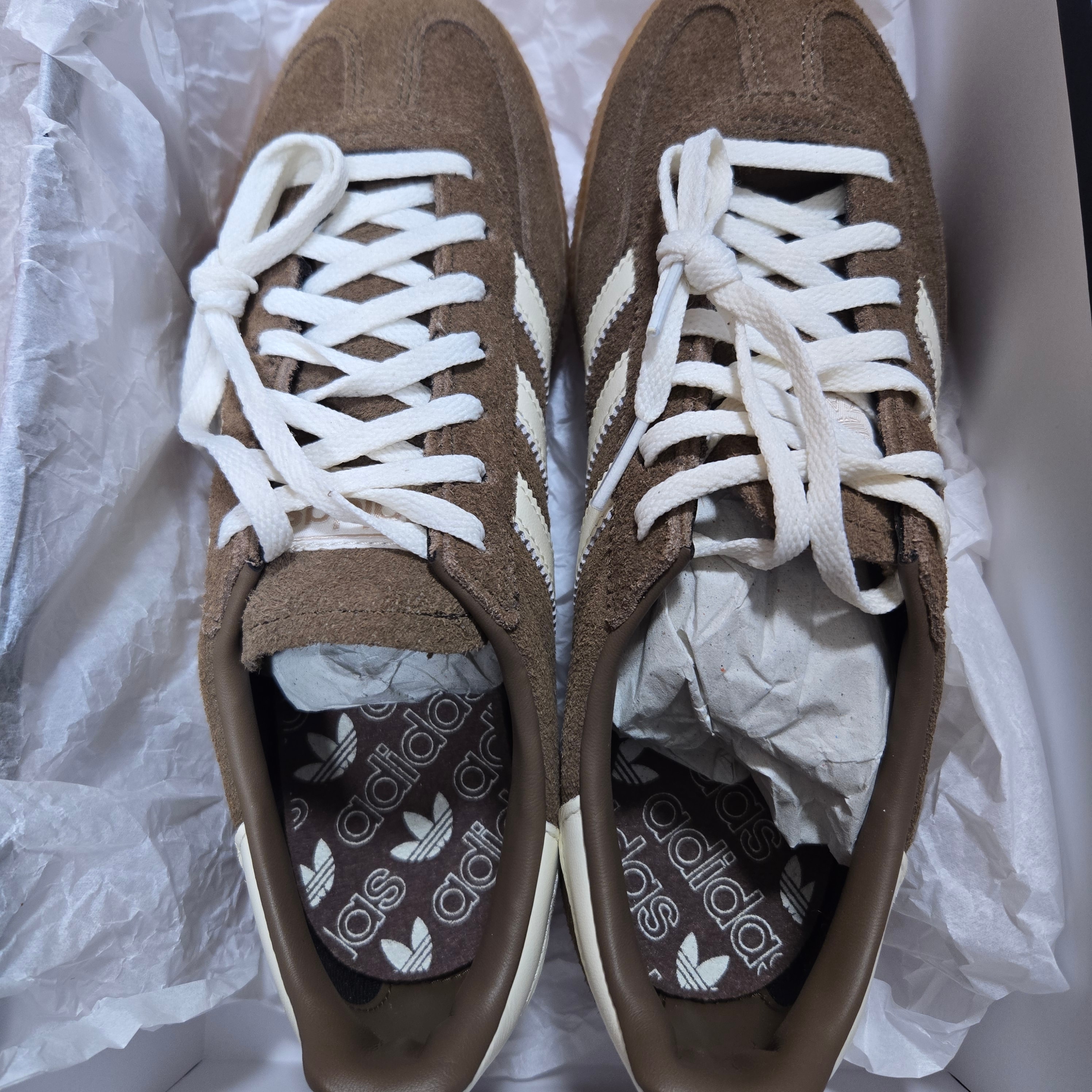 adidas Women's Handball Spezial "Earth Strata/Off White/Gum"