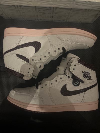 A Ma Maniere × Nike Air Jordan 1 Retro High OG "Sail and Burgundy"