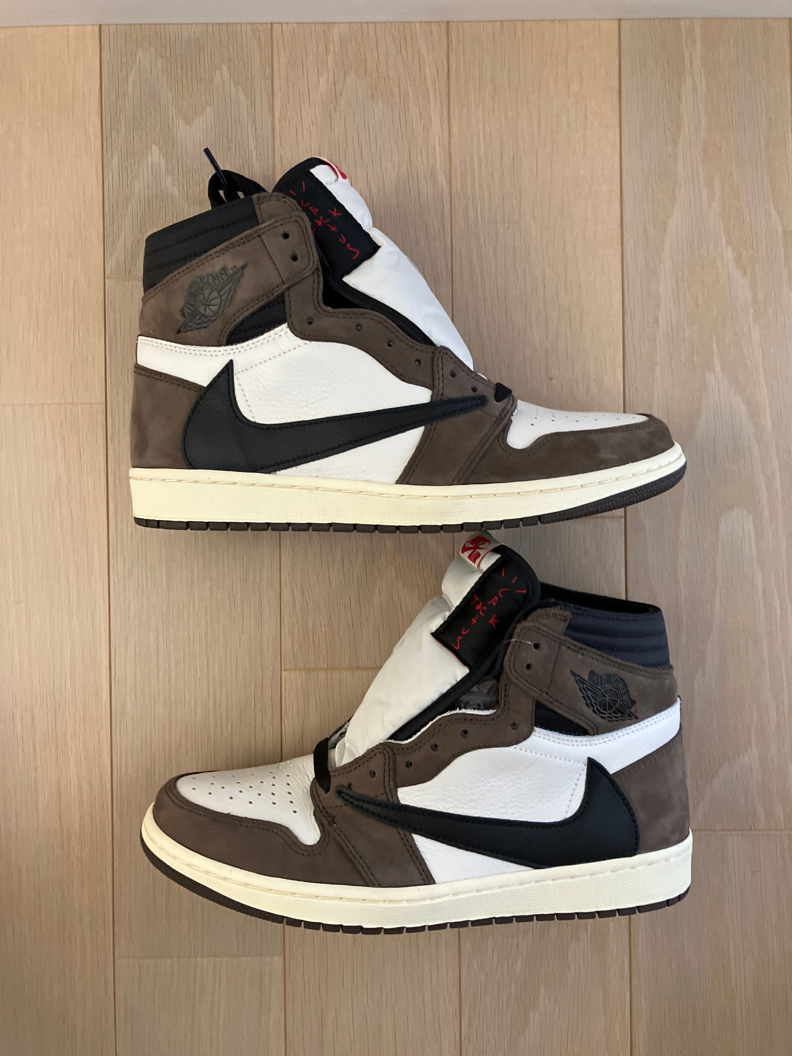 Travis Scott × Nike Air Jordan 1 Retro High OG TS SP "Sail/Dark Mocha"