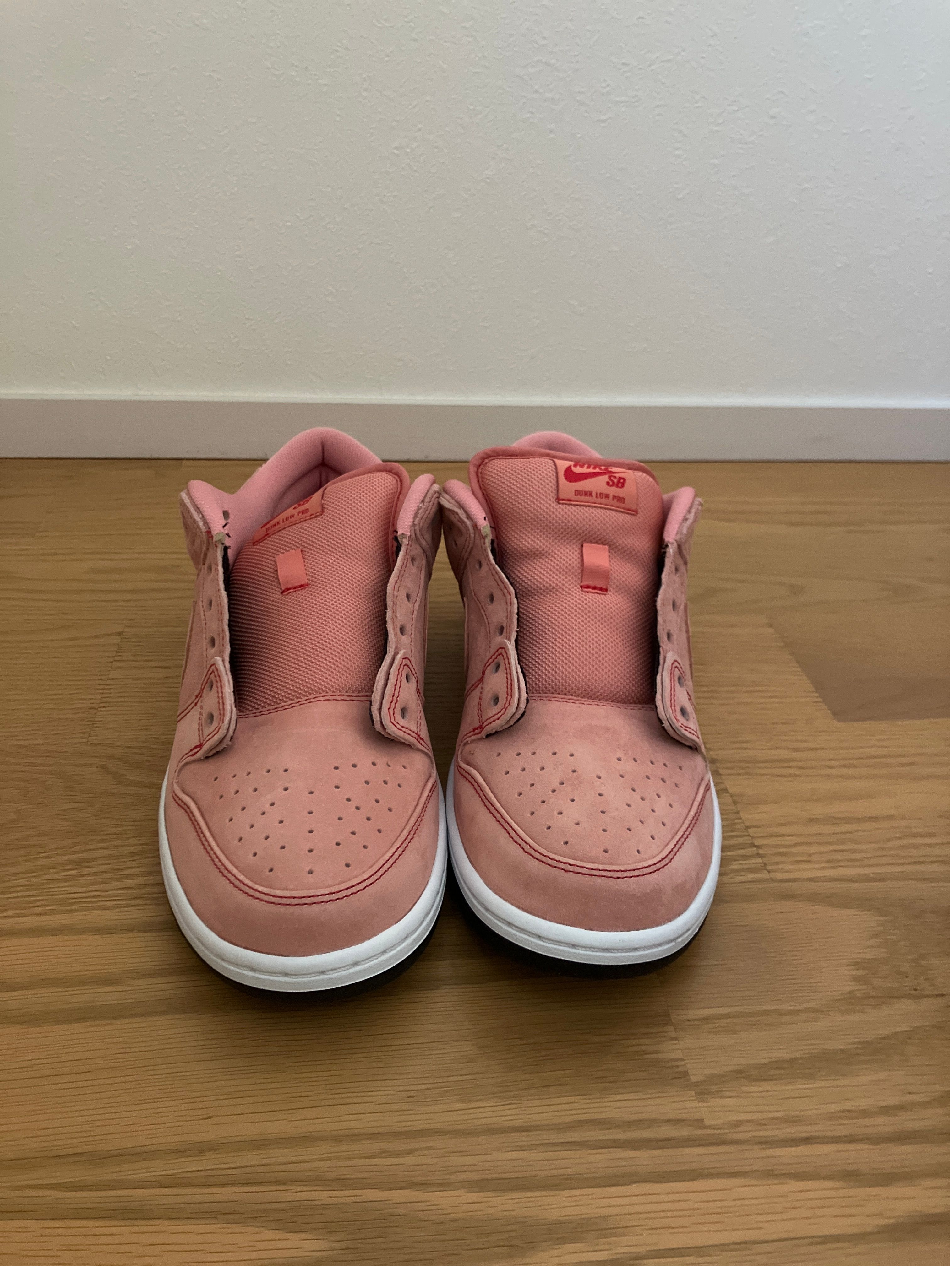 Nike SB Dunk Low "Pink Pig"