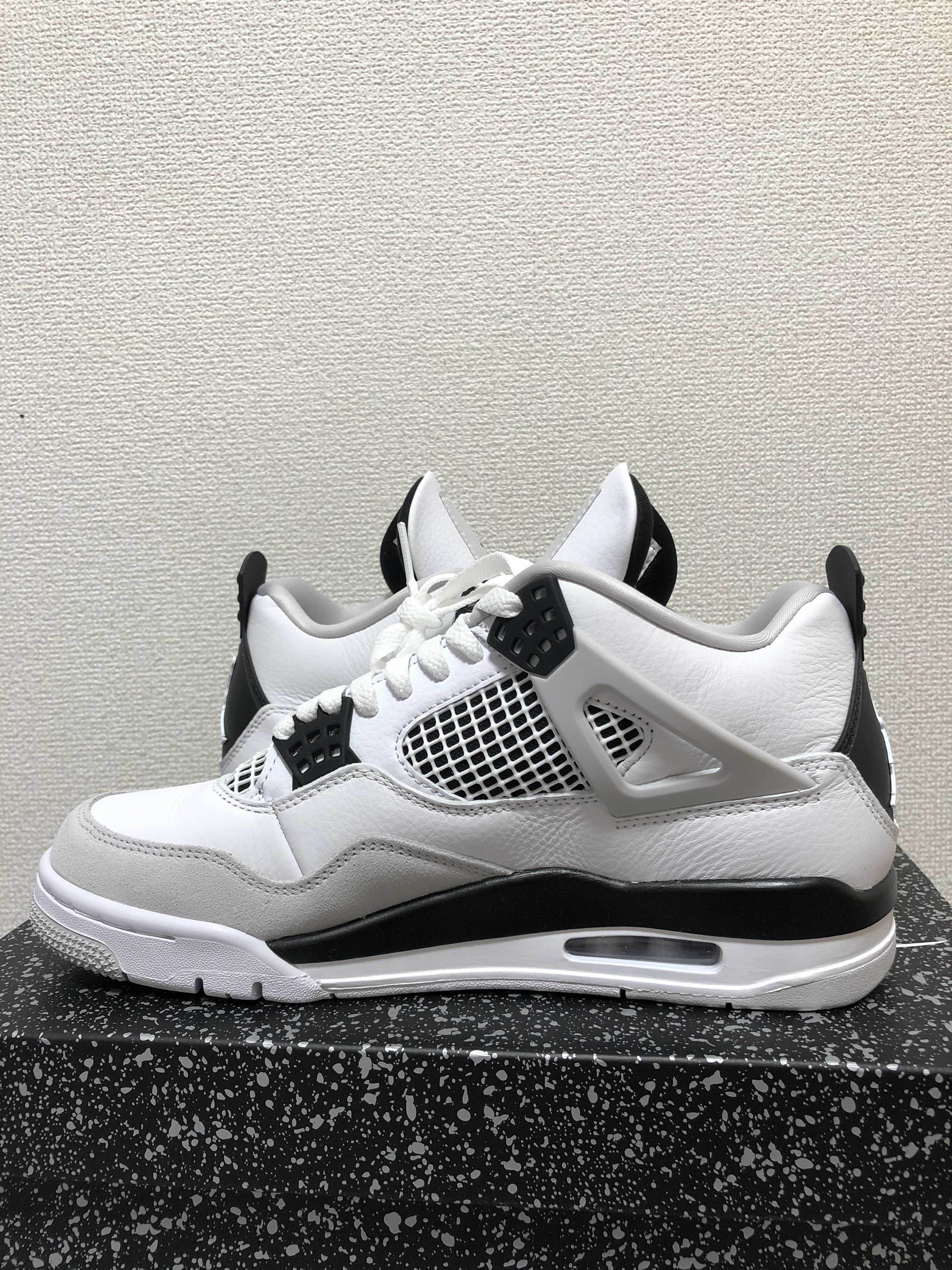 Nike Air Jordan 4 "Military Black"