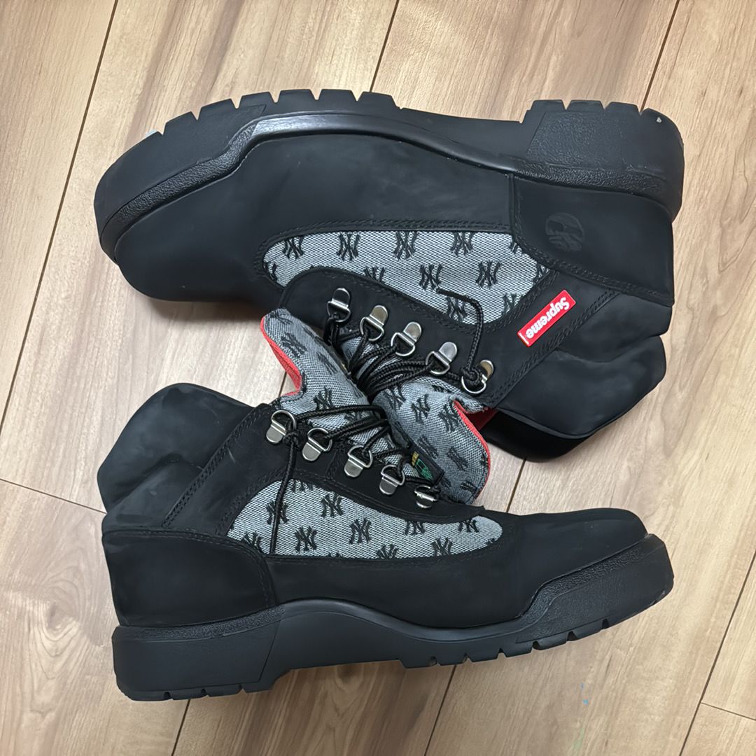 Supreme × Timberland Field Boot "Black"
