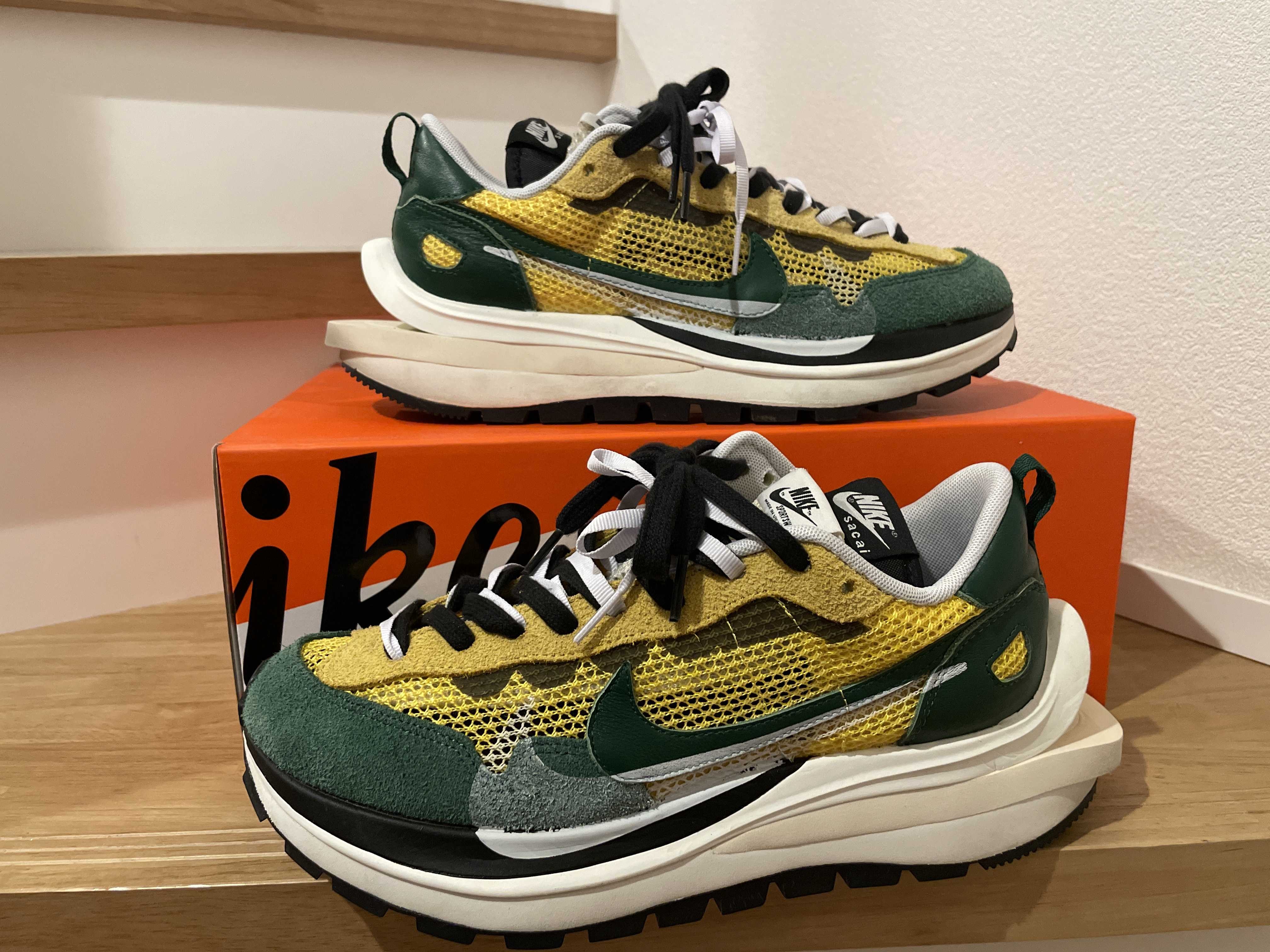 sacai × Nike Vapor Waffle "Tour Yellow/Stadium Green-Sail"