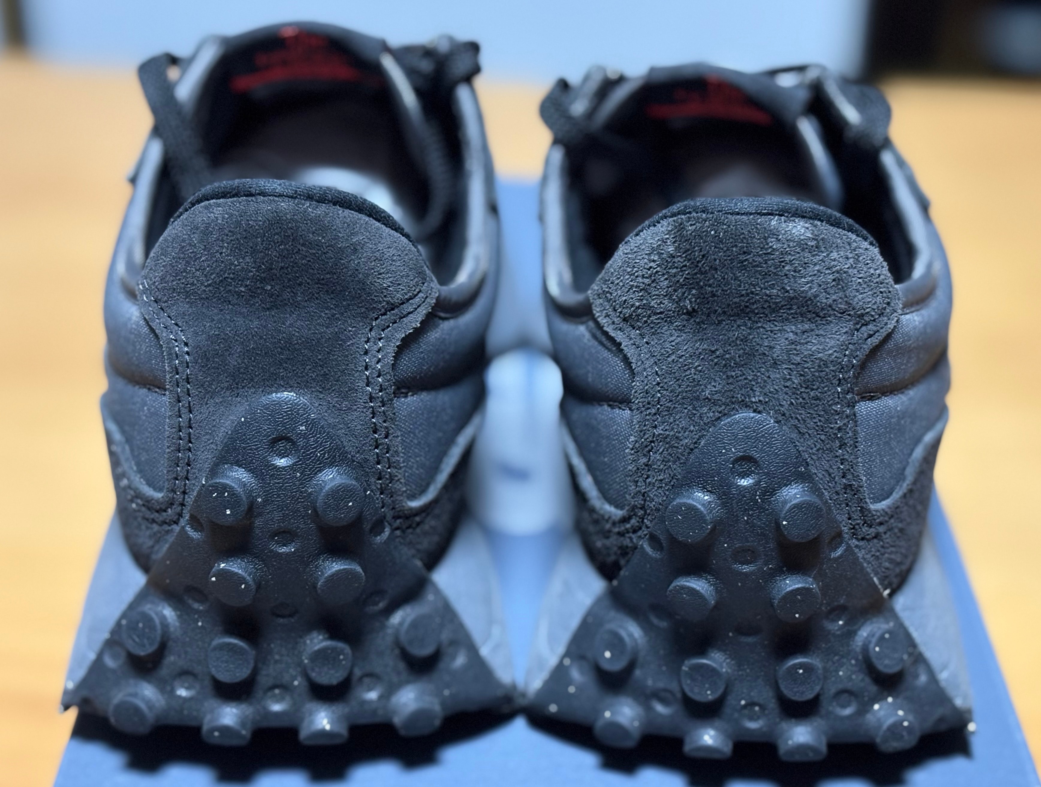 ラヒーム・スターリング × ニューバランス シャドウ オブ マイ ドリームズ 327 "ブラック"