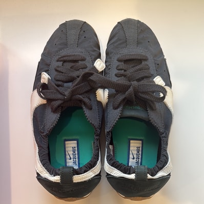 Jacquemus × Nike Women's Moon Shoe SP "Off Noir"
