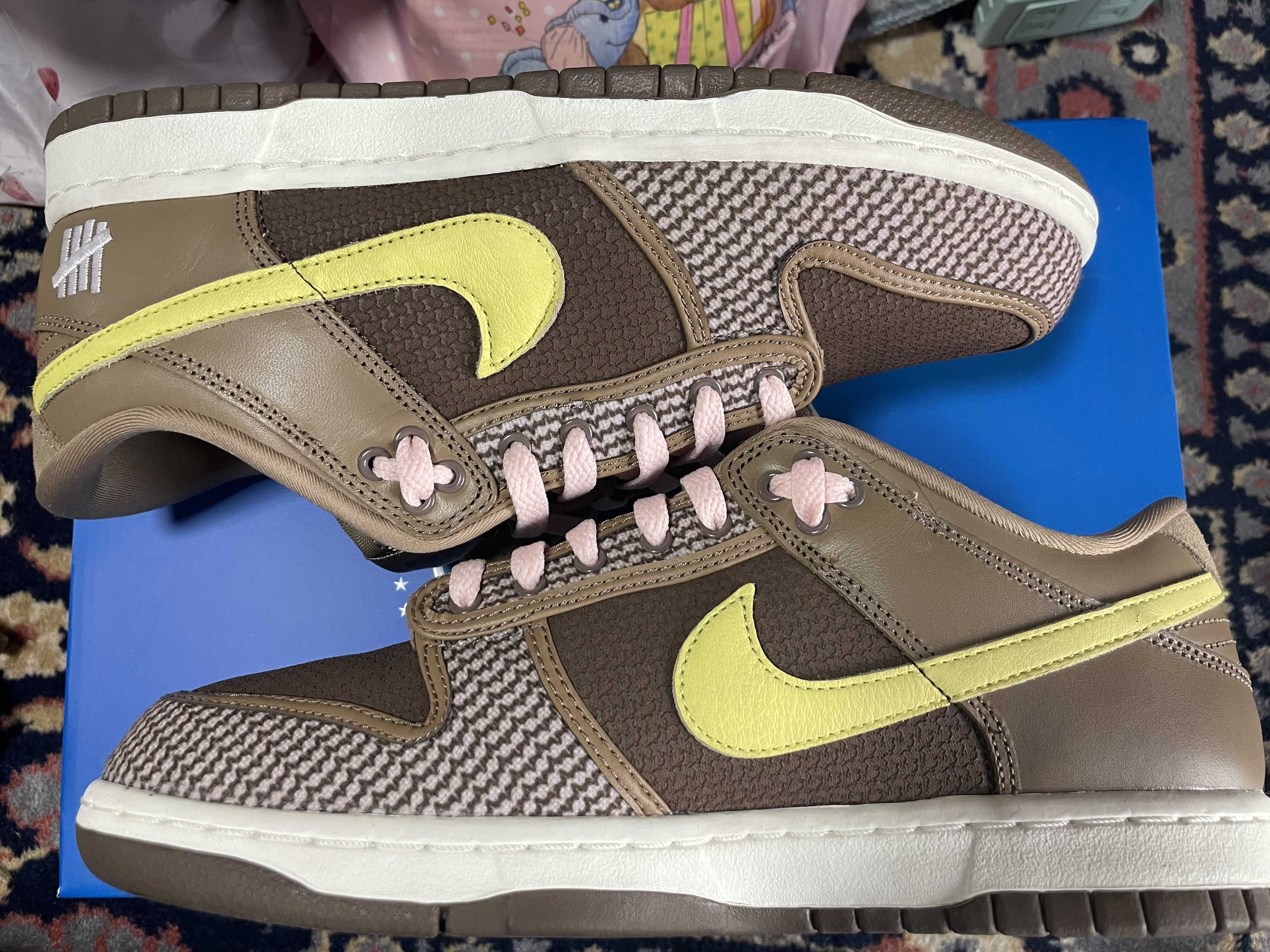 UNDEFEATED × Nike Dunk Low SP  "Canteen/Lemon Frost/Palomino"