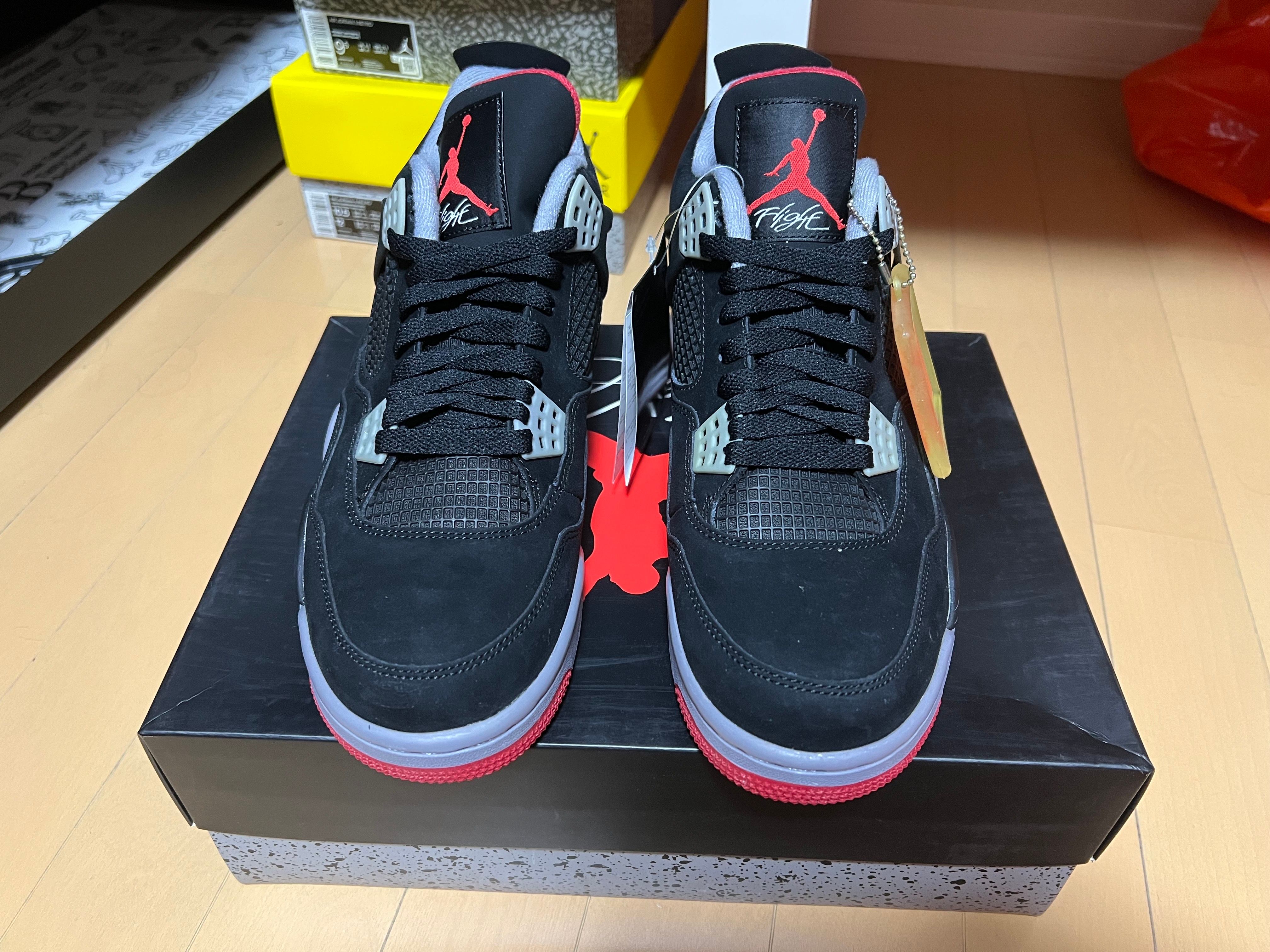 Nike Air Jordan 4 Retro "Black/Cement Grey/Fire Red" (2012)