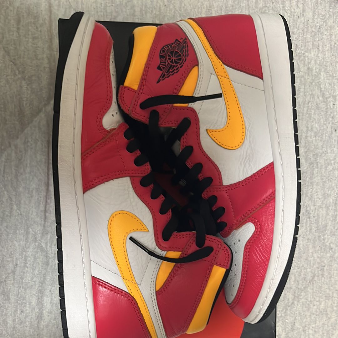 Nike Air Jordan 1 High OG "Light Fusion Red"