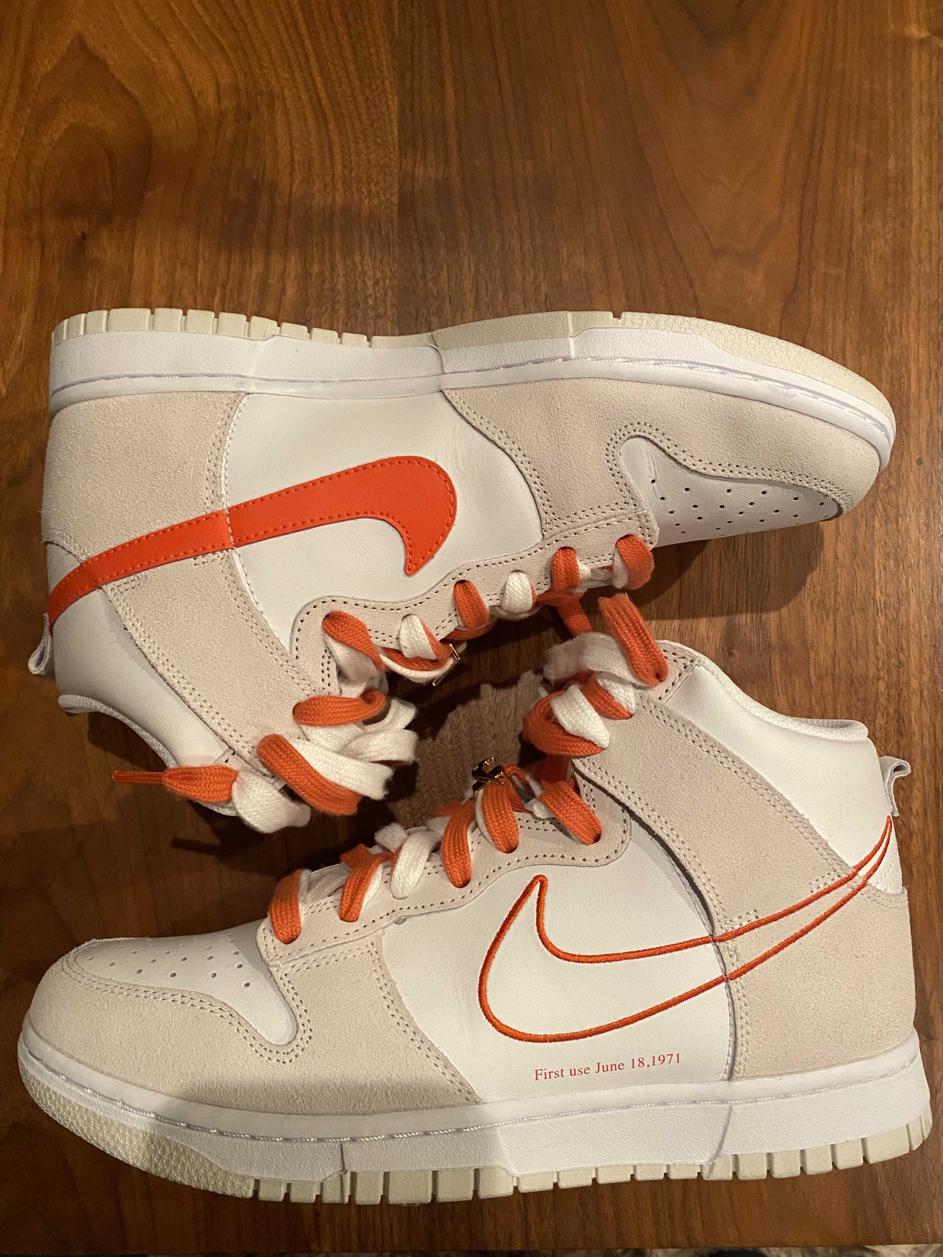 NIKE Women's DUNK HIGH SE FIRST USE "WHITE/ORANGE"