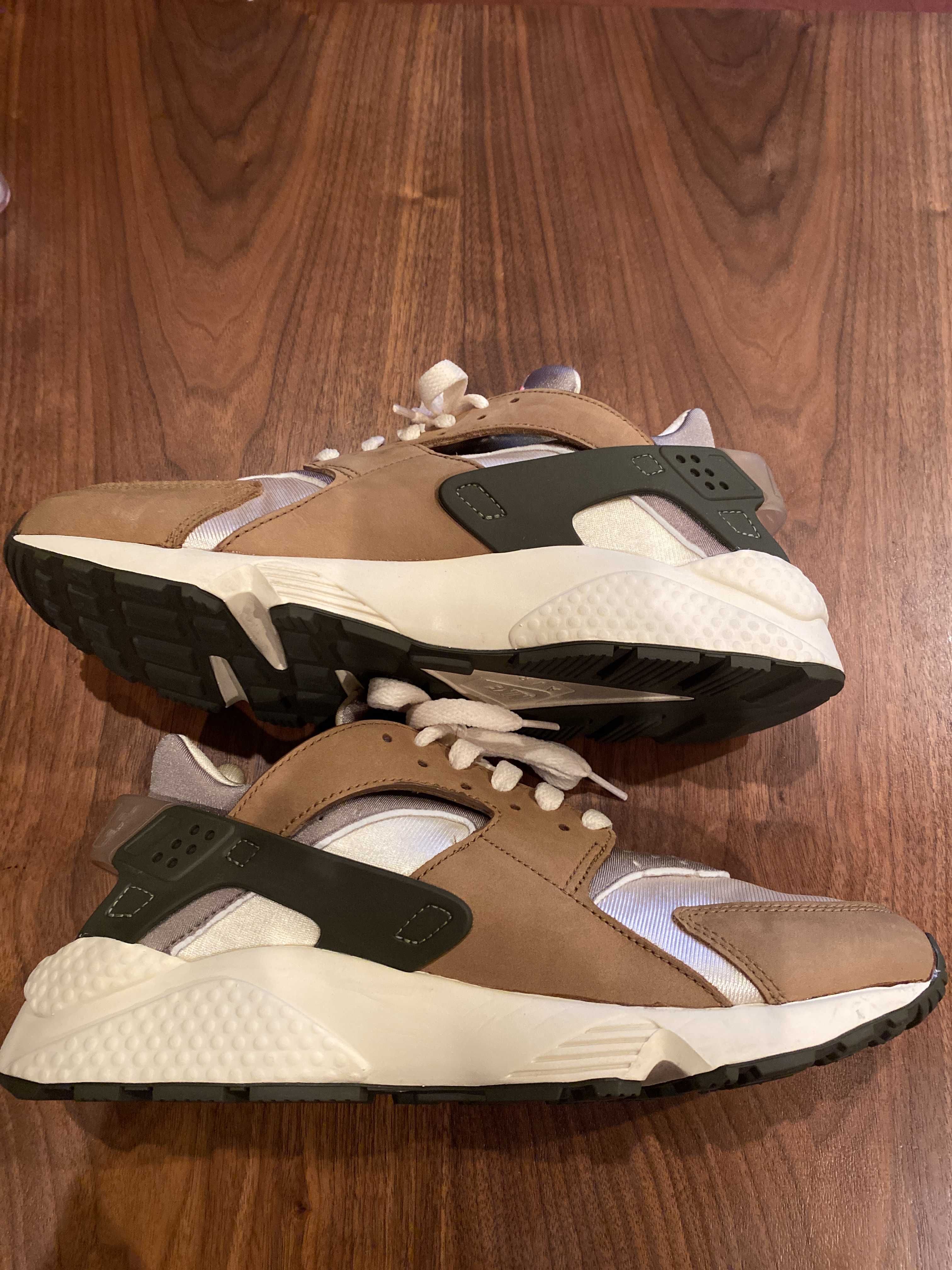 Stussy × Nike Air Huarache "Desert Oak"