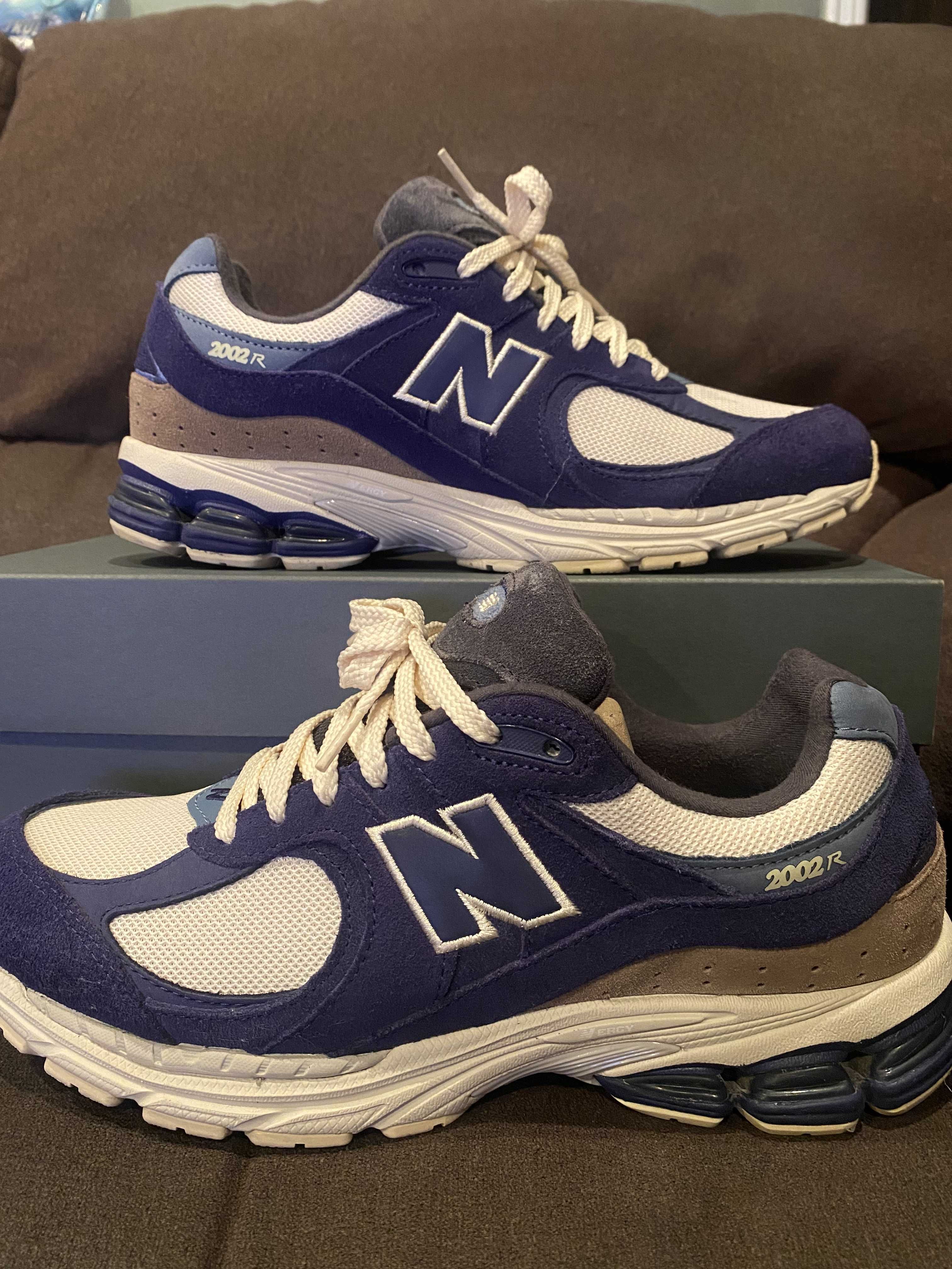 New Balance 2002R "Navy"