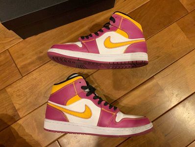 Nike Air Jordan 1 Mid "Dia De Muertos"