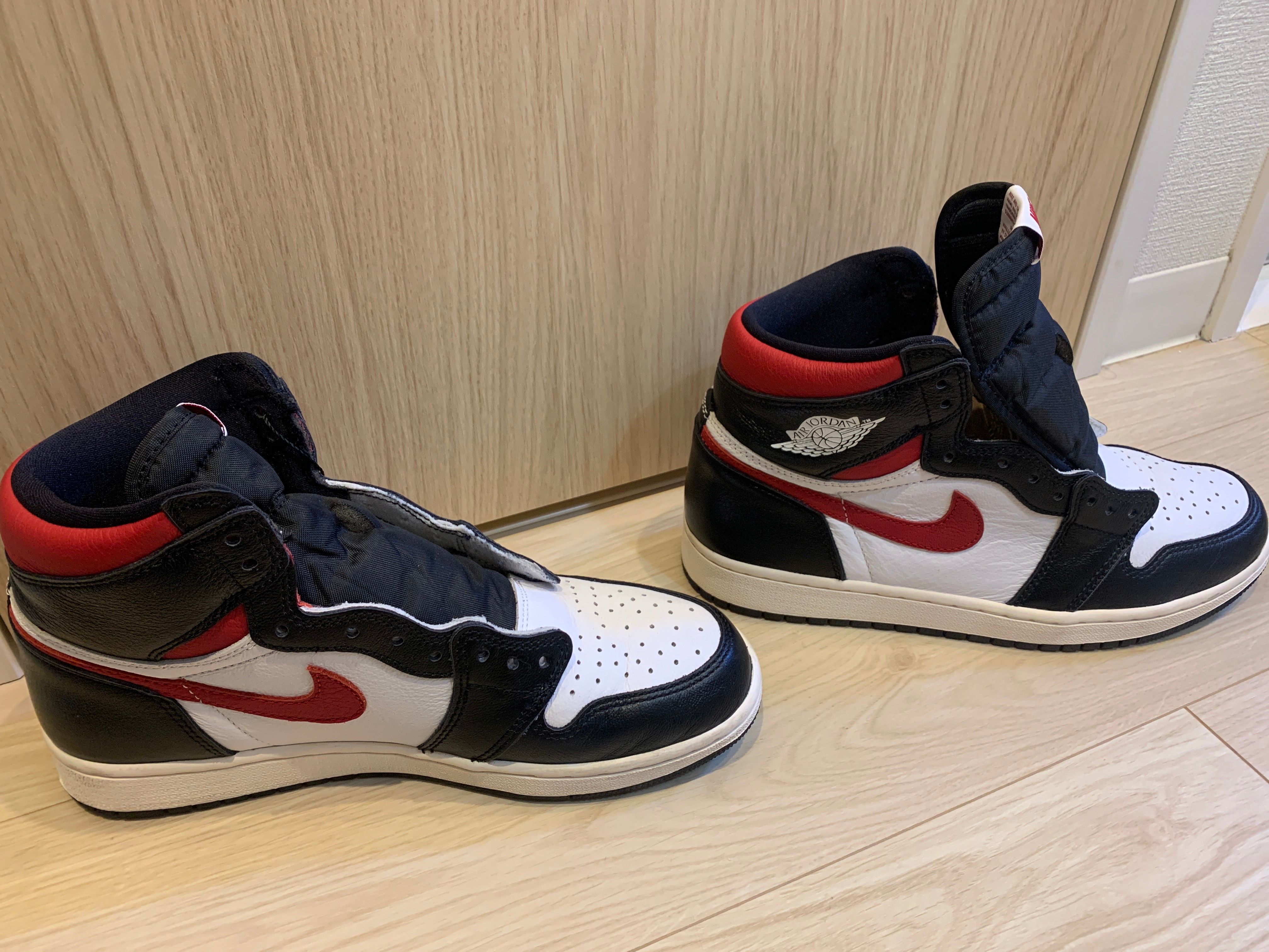 Nike Air Jordan 1 Retro High "Black/White/Sail/Gym Red"
