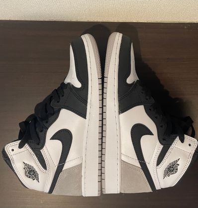 Nike GS Air Jordan 1 High OG "Bleached Coral"