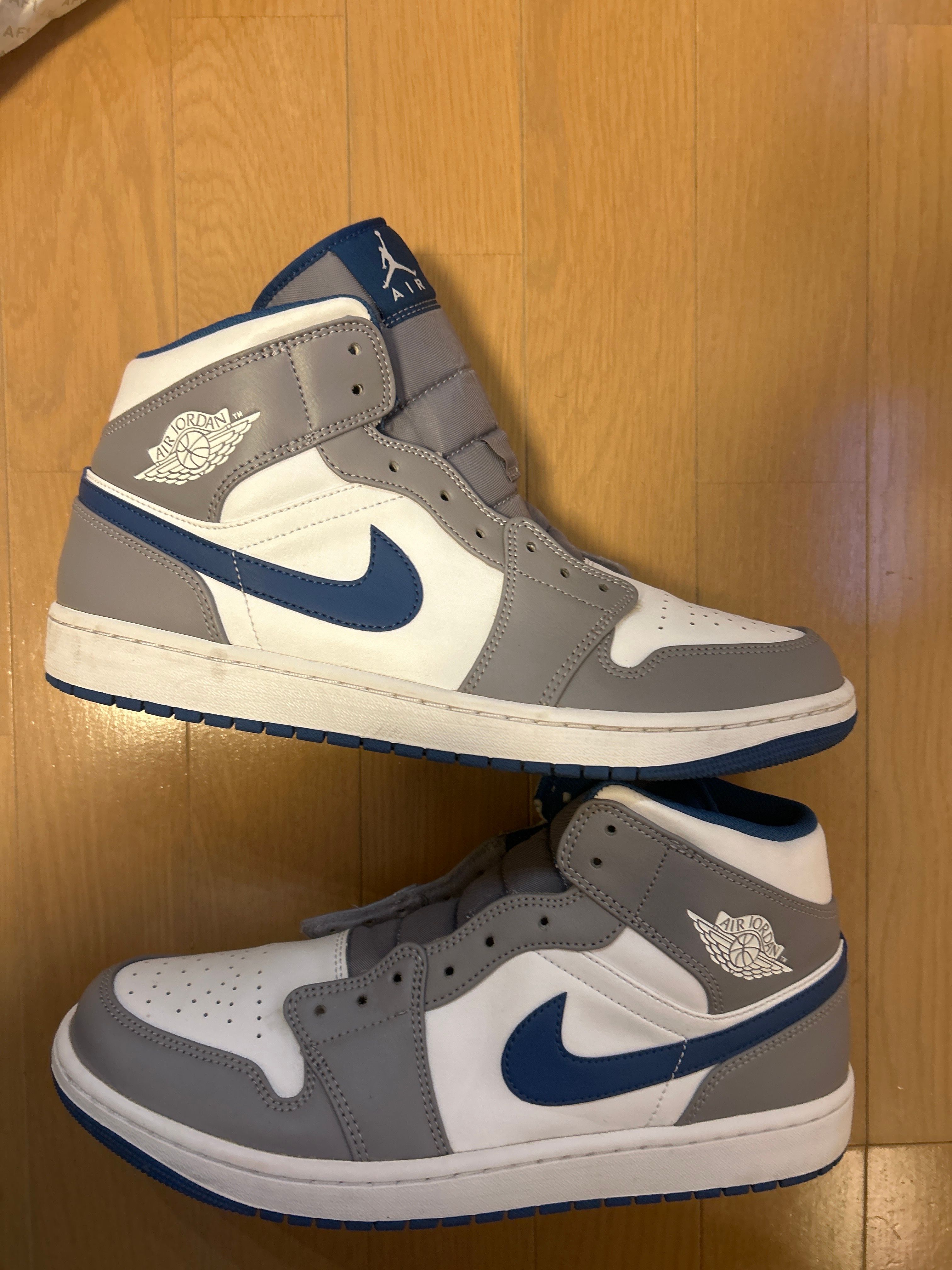 Nike Air Jordan 1 Mid "True Blue"