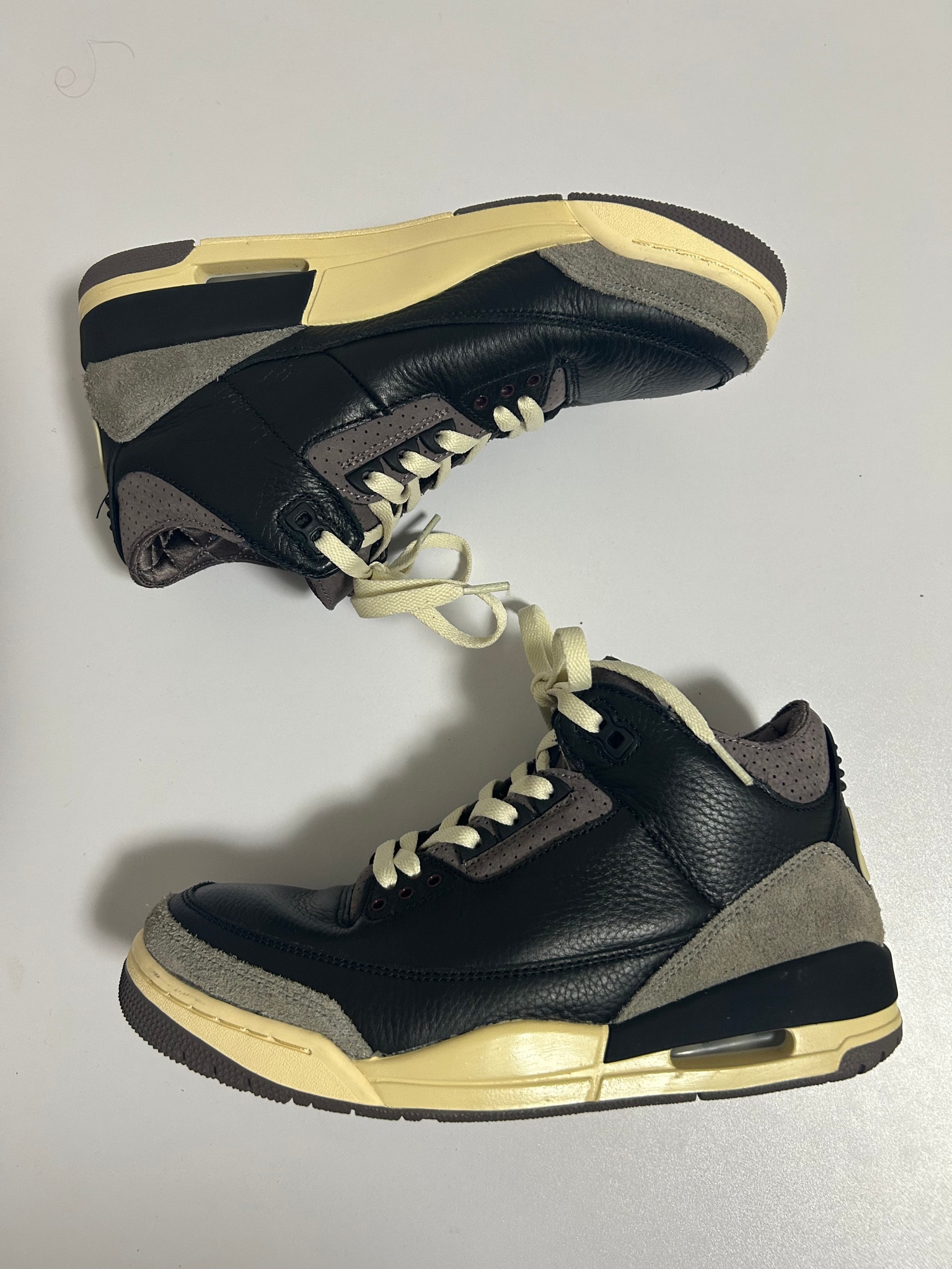 A Ma Maniere × Nike Women's Air Jordan 3 Retro OG SP "Black and Flat Pewter/WYWS"