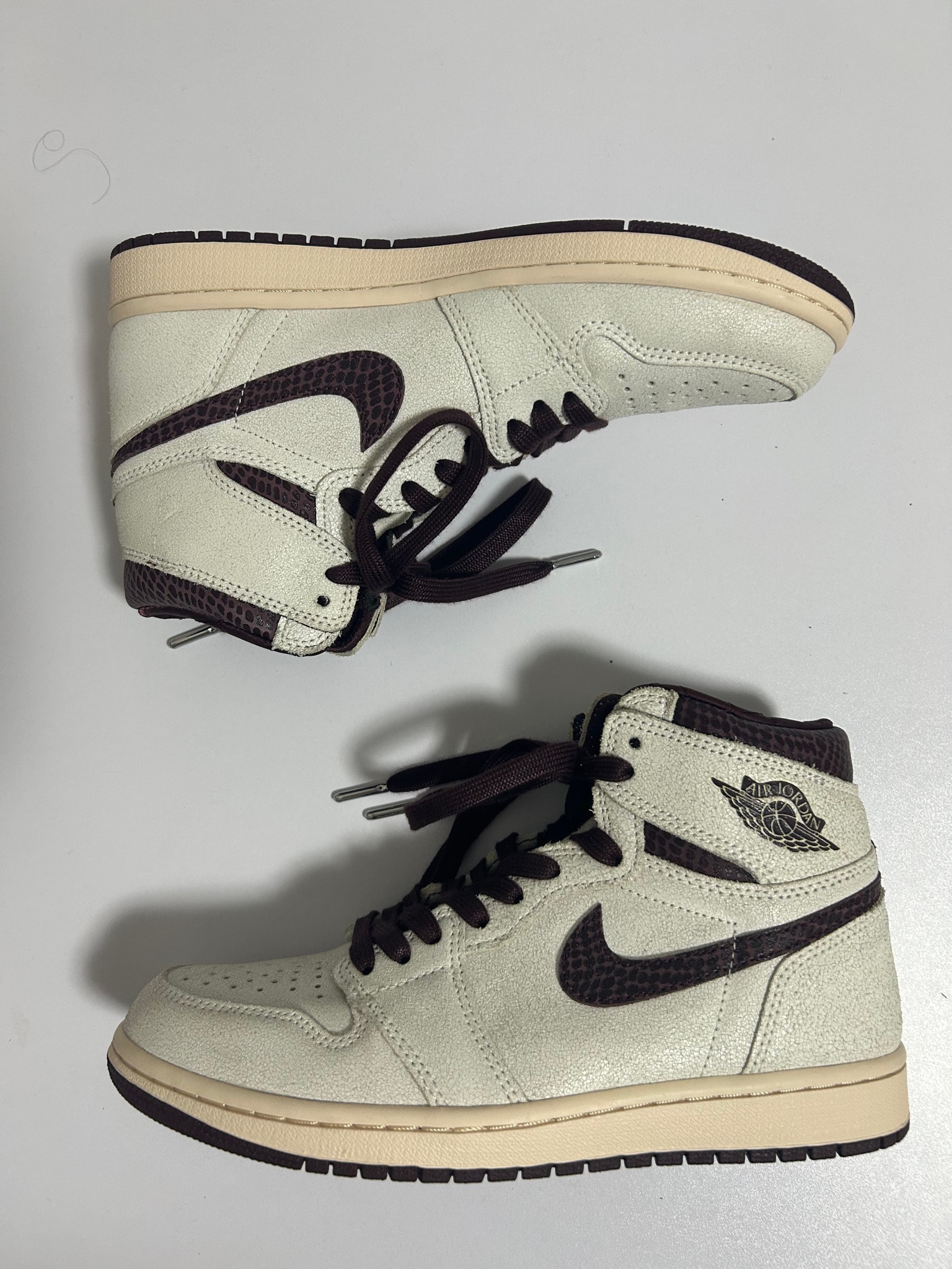 A Ma Maniere × Nike Air Jordan 1 Retro High OG "Sail and Burgundy"