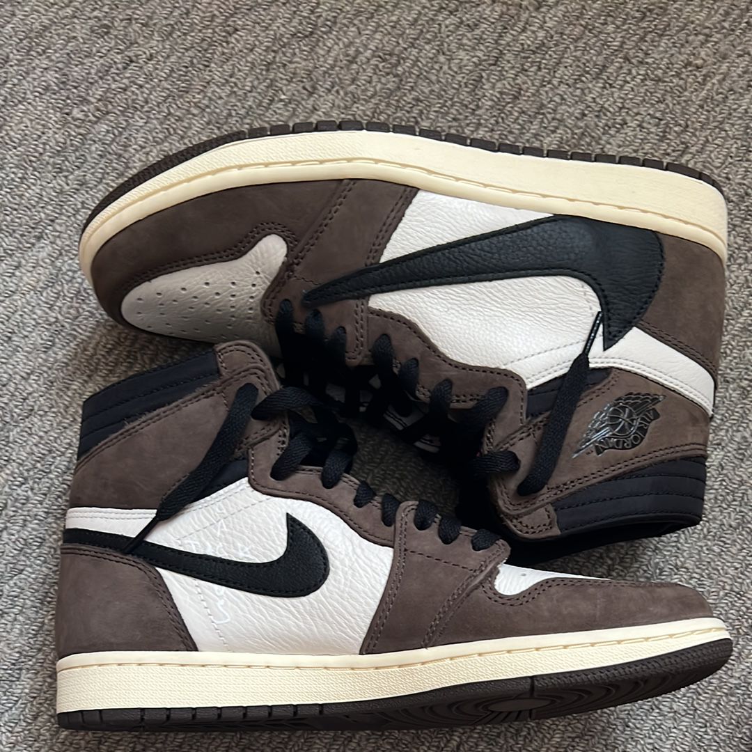 Travis Scott × Nike Air Jordan 1 Retro High OG TS SP "Sail/Dark Mocha"