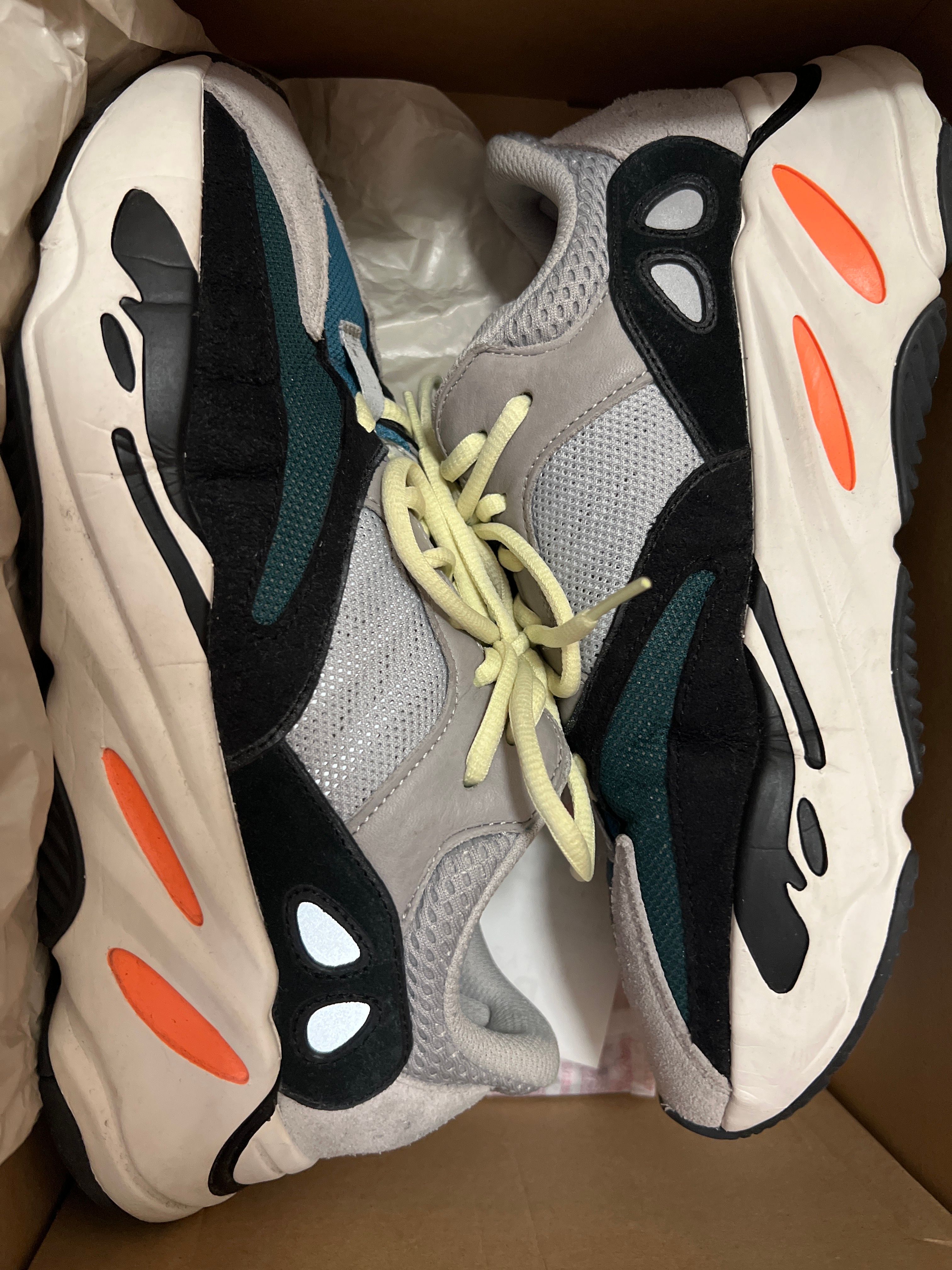adidas YEEZY Boost 700 "Wave Runner"