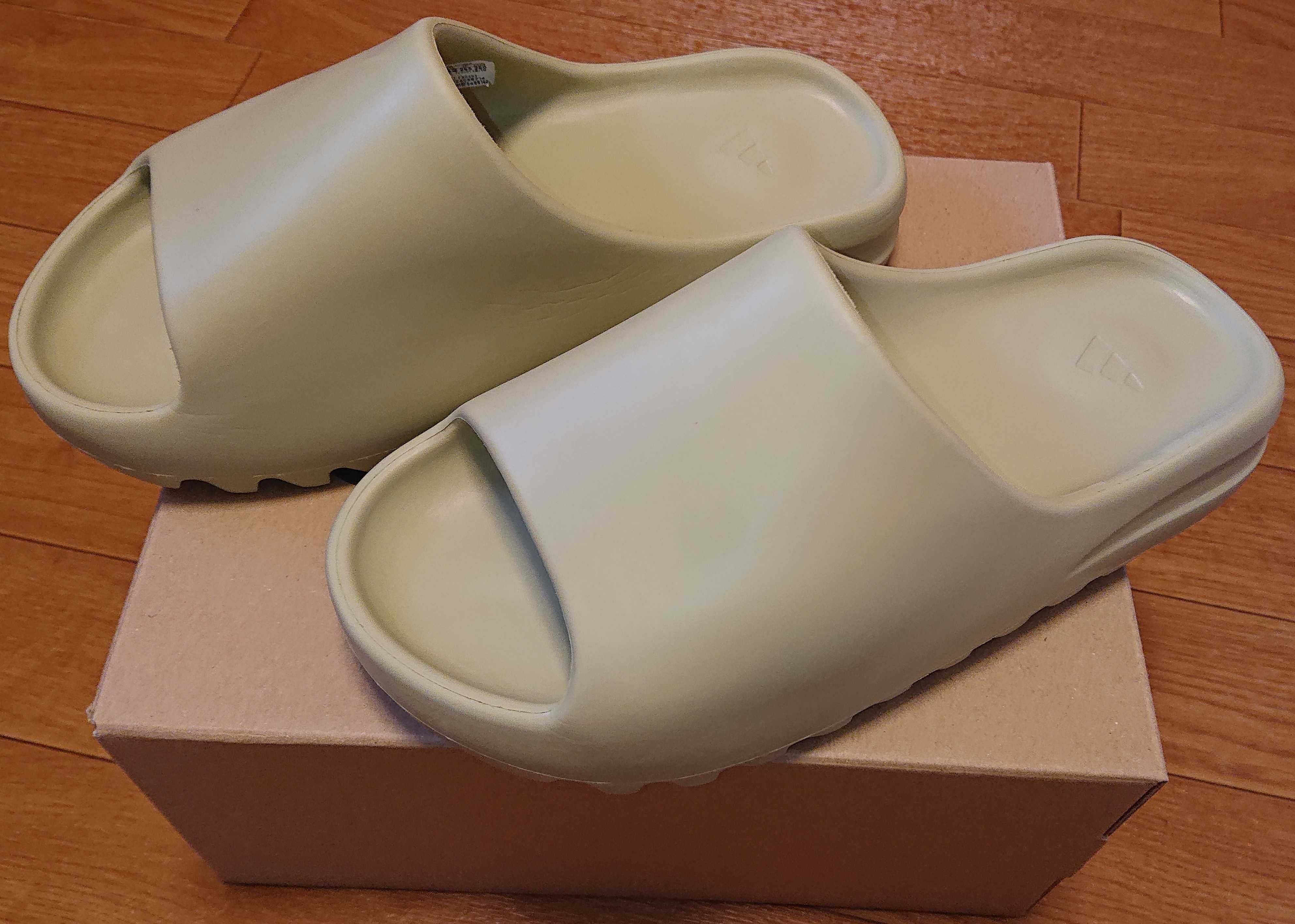 adidas YEEZY Slide "Resin" (FX0494)