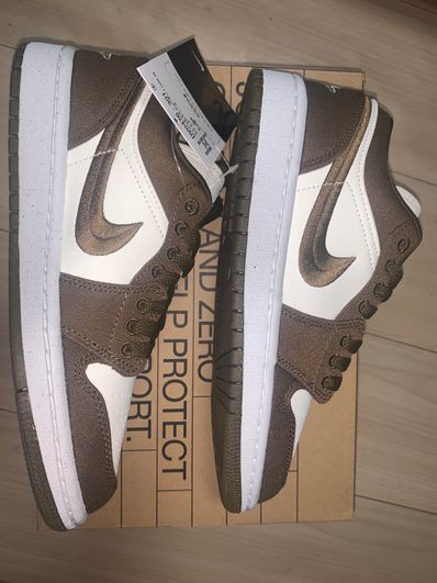 Nike Women's Air Jordan 1 Low SE "Light Olive"