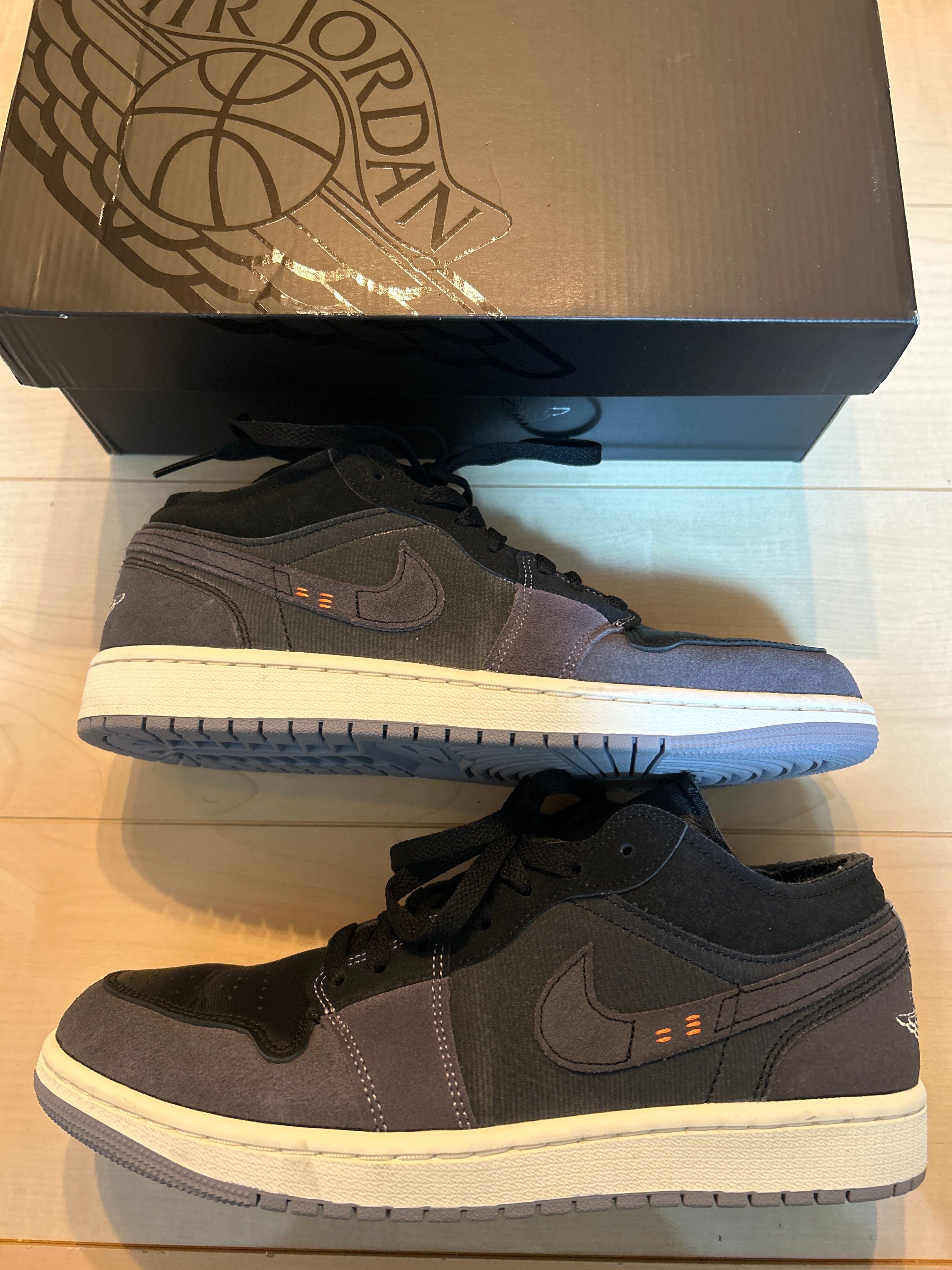 Nike Air Jordan 1 Low "Inside Out/Black/Grey"