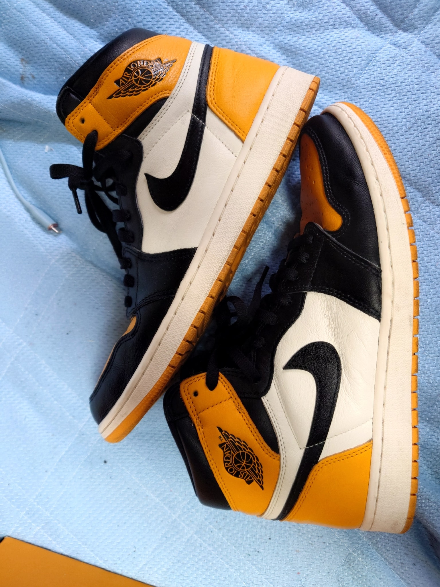 Nike Air Jordan 1 Retro High OG "Taxi"