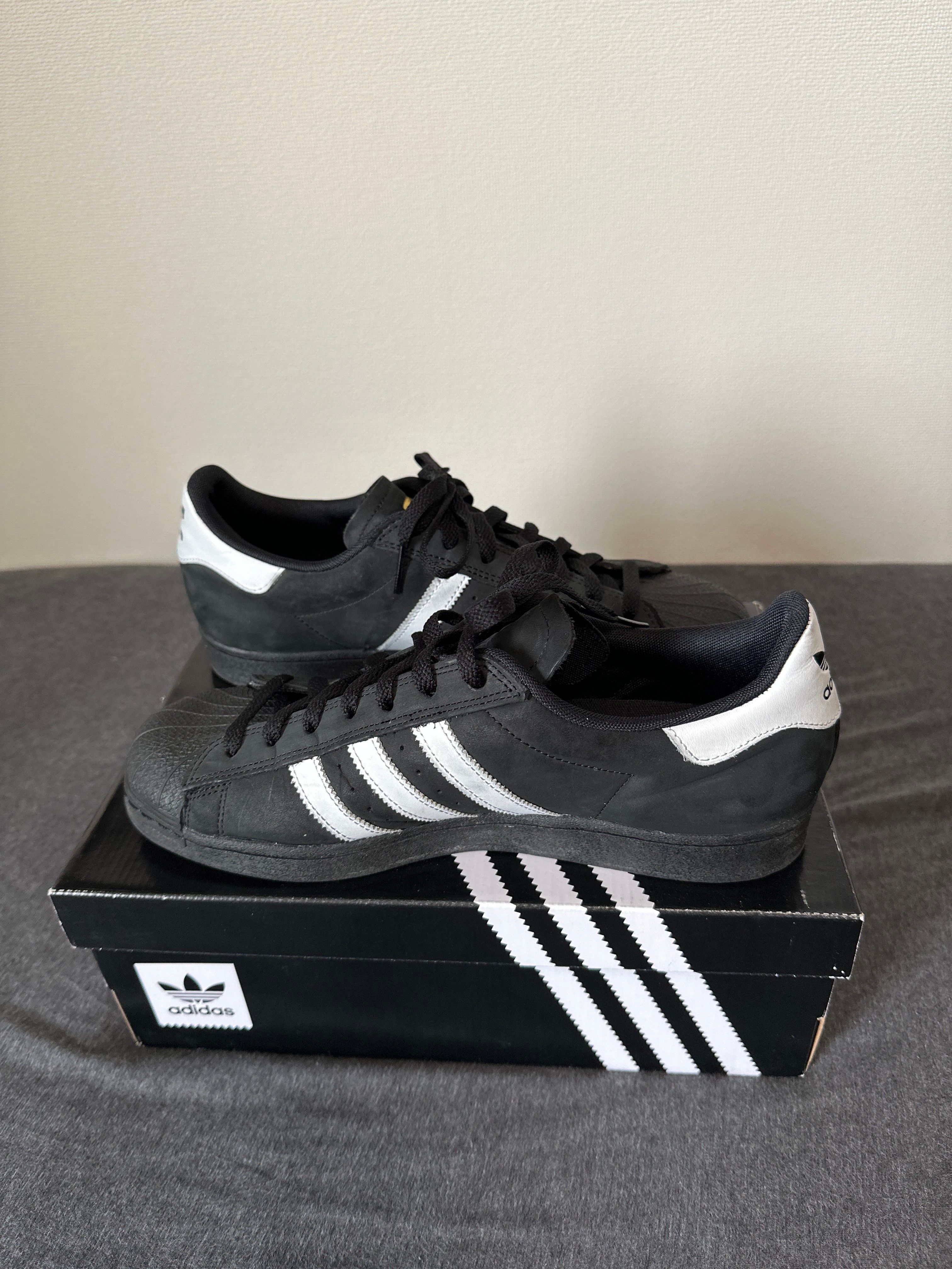 adidas Superstar "Black"