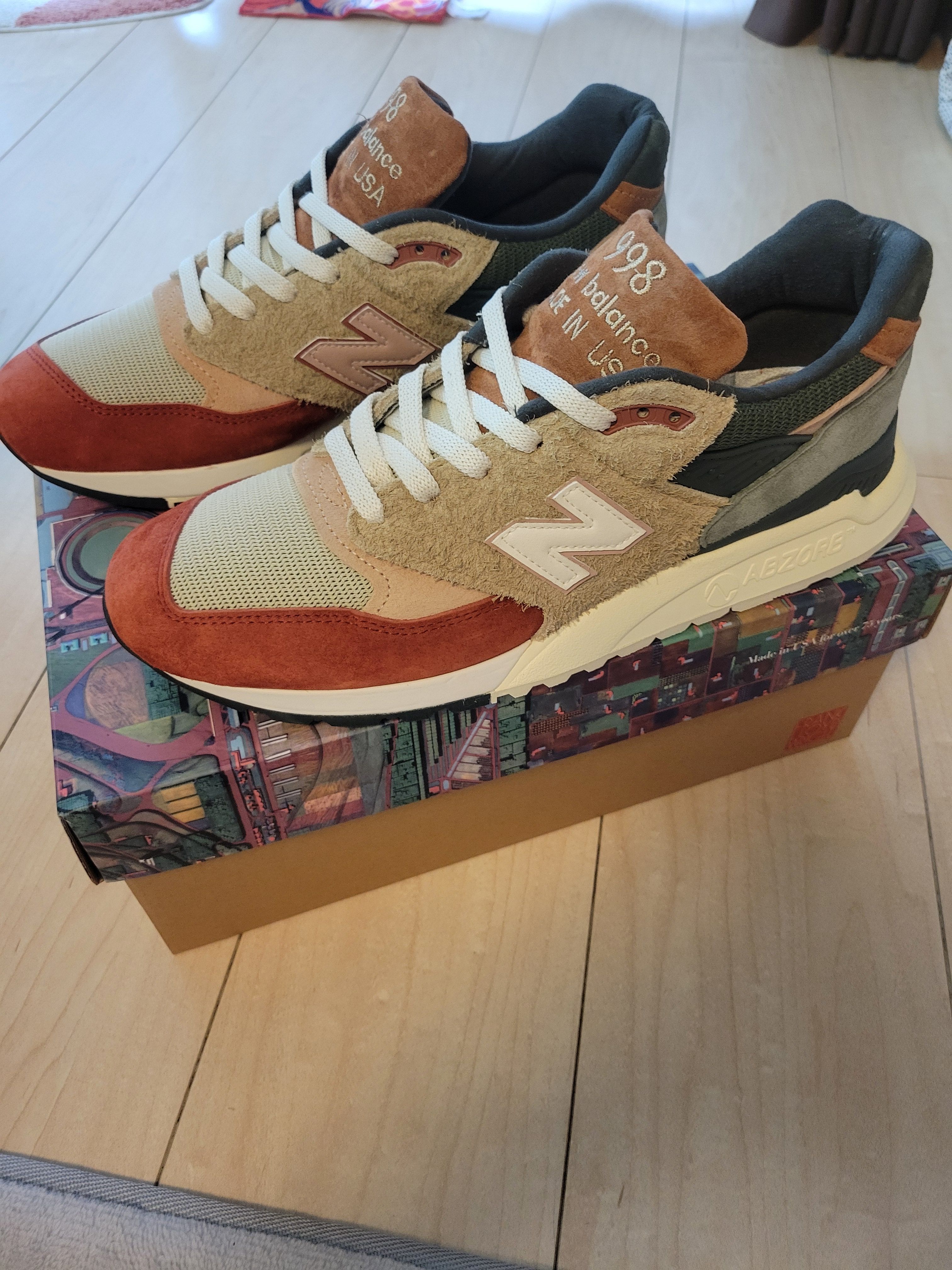 KITH Ronnie Fieg and the Frank Lloyd Wright Foundation × New Balance 998 "Beige/Chutney"